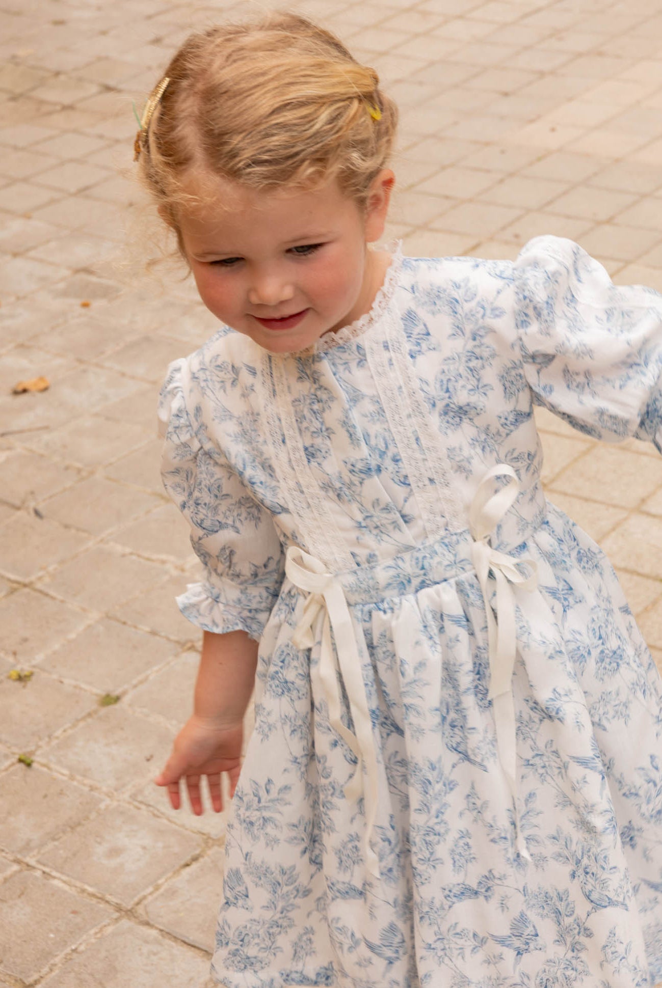 Vestido encajes estampado pájaros Moss Waso