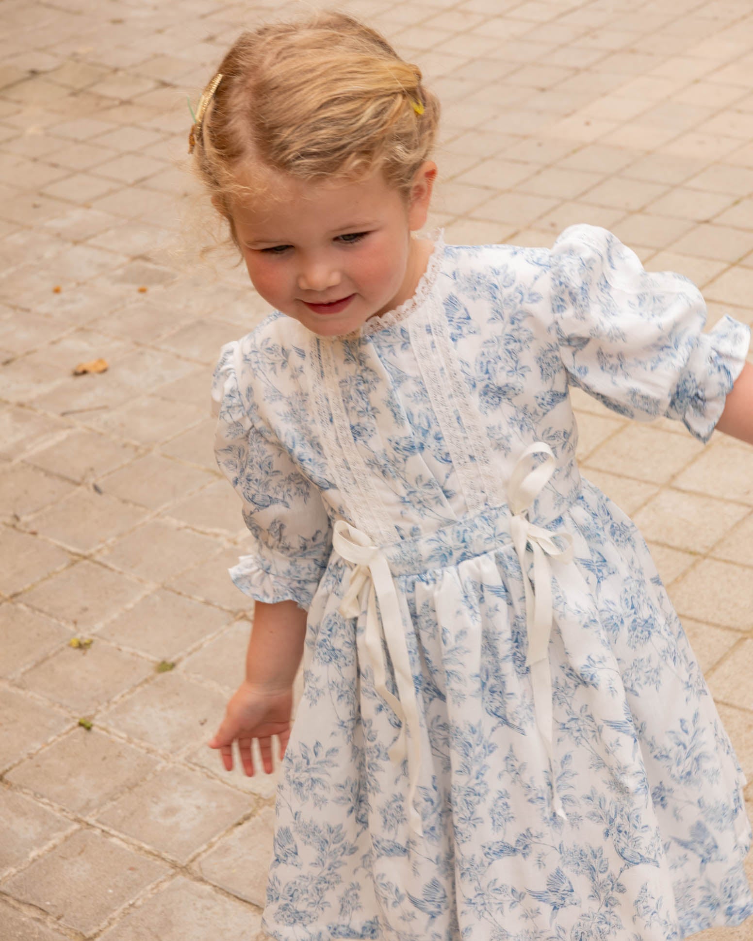 Vestido encajes estampado pájaros Moss Waso