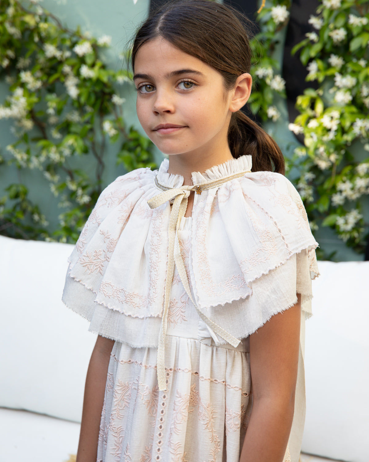 Cuello a juego de vestido bordado dune Cosmosophie