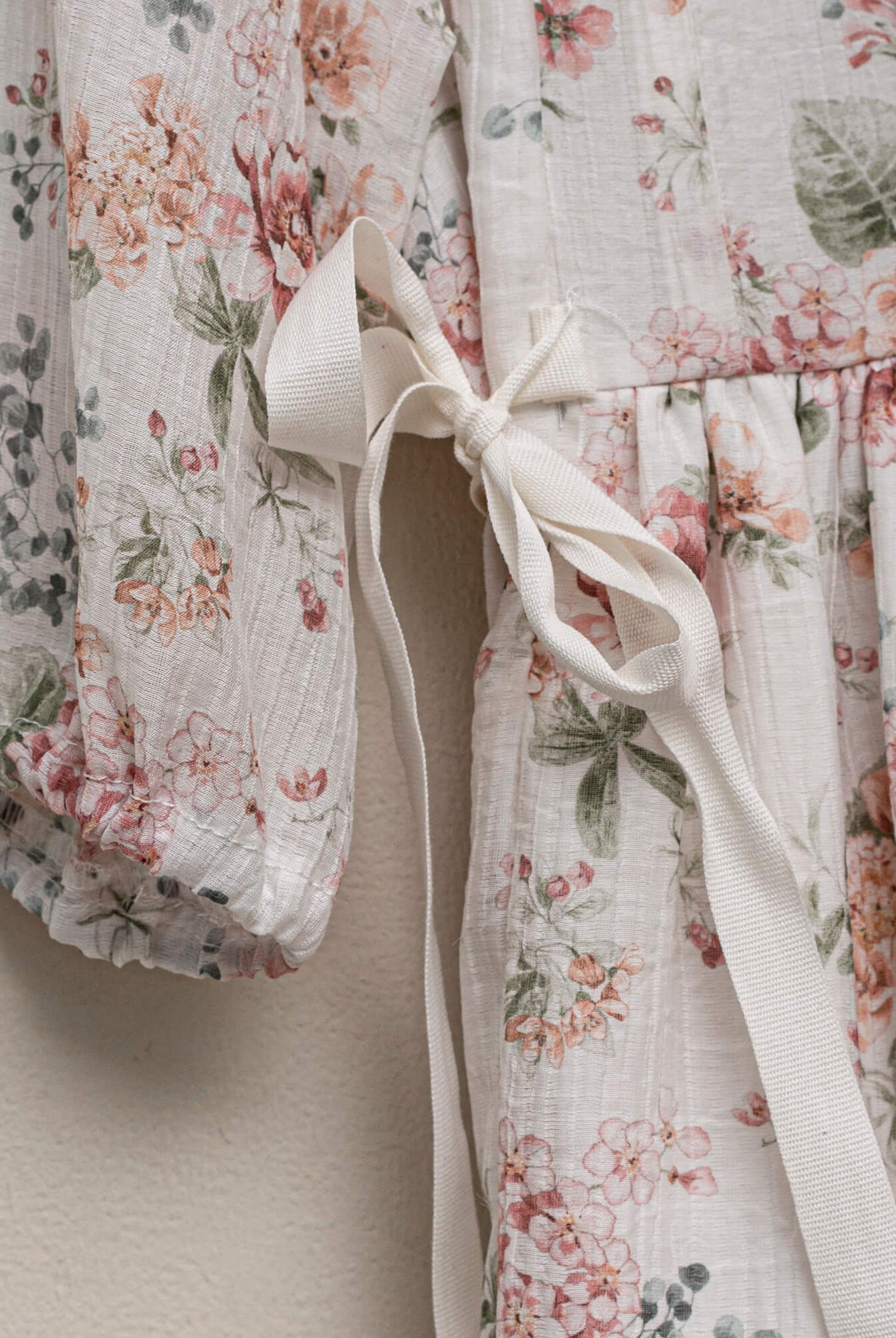 Vestido flores niña invitada a boda Cosmosophie