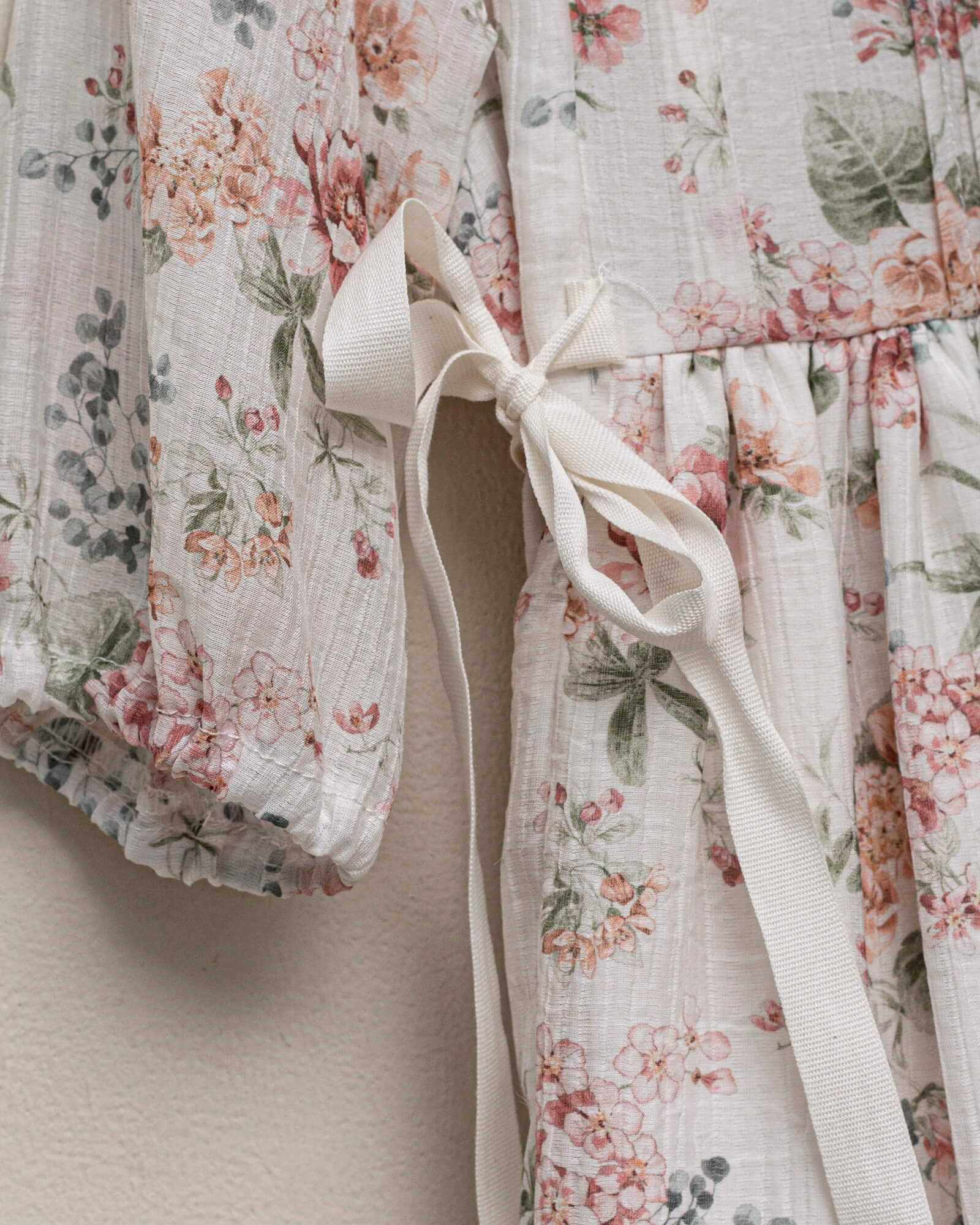 Vestido flores niña invitada a boda Cosmosophie