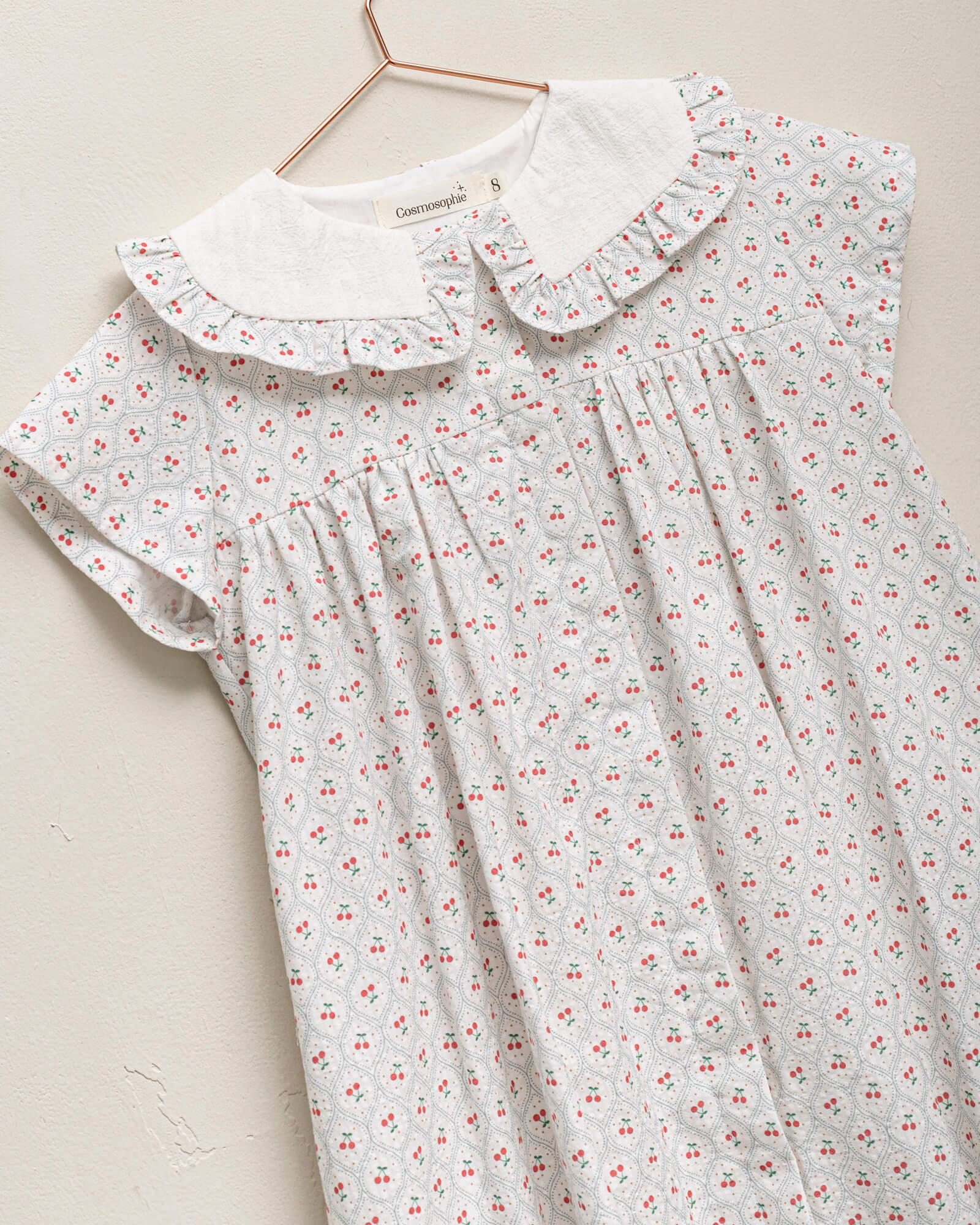 Vestido con estampado cerezas Cosmosophie