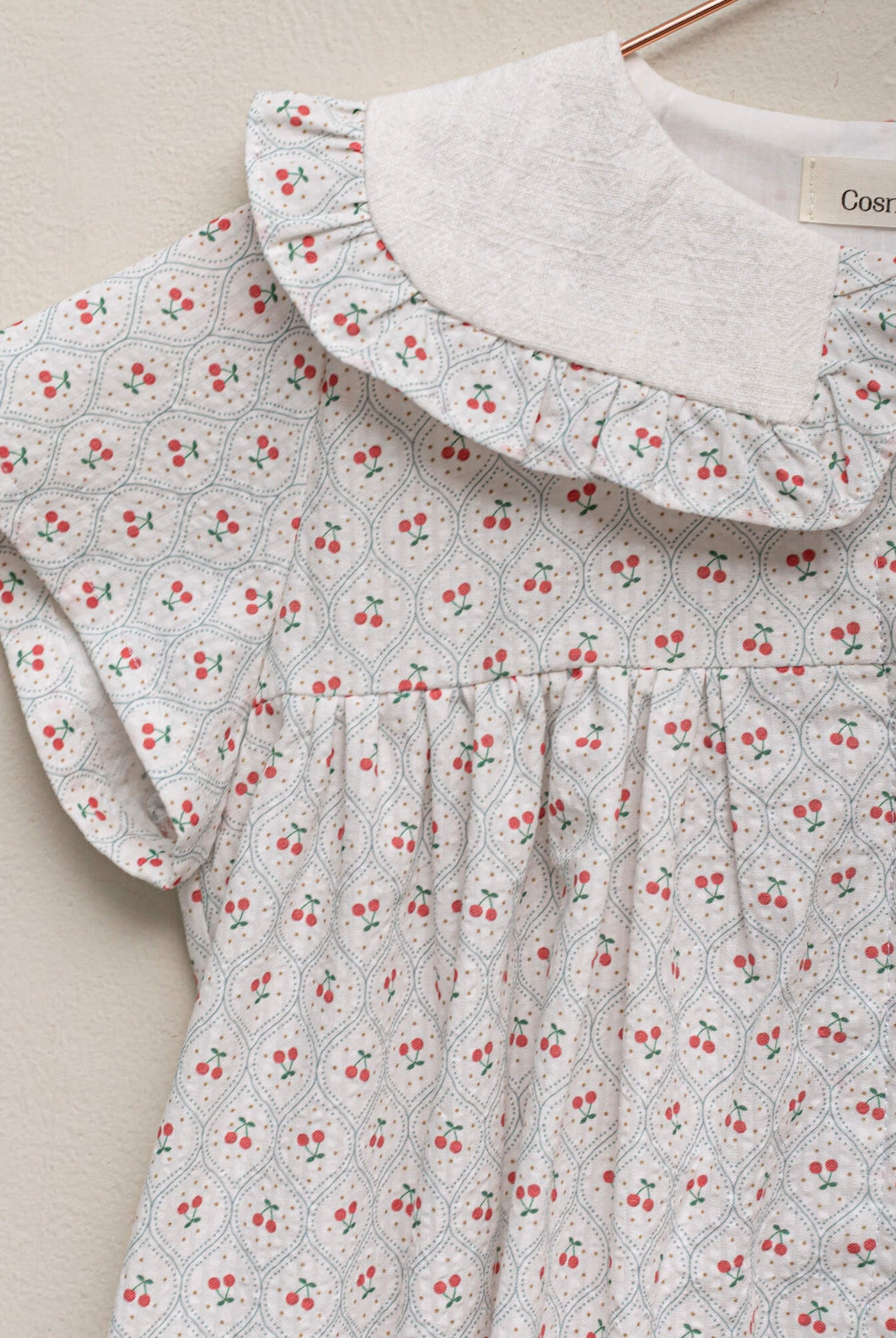 Vestido con estampado cerezas Cosmosophie