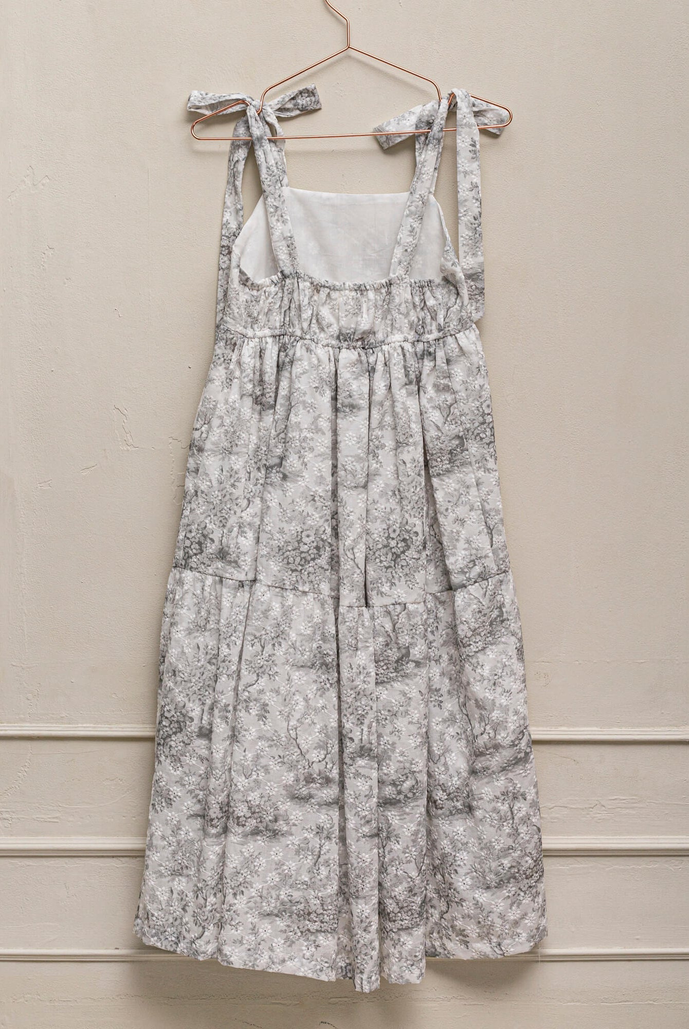 Vestido batistas bordada Toile de Jouy Cosmosophie