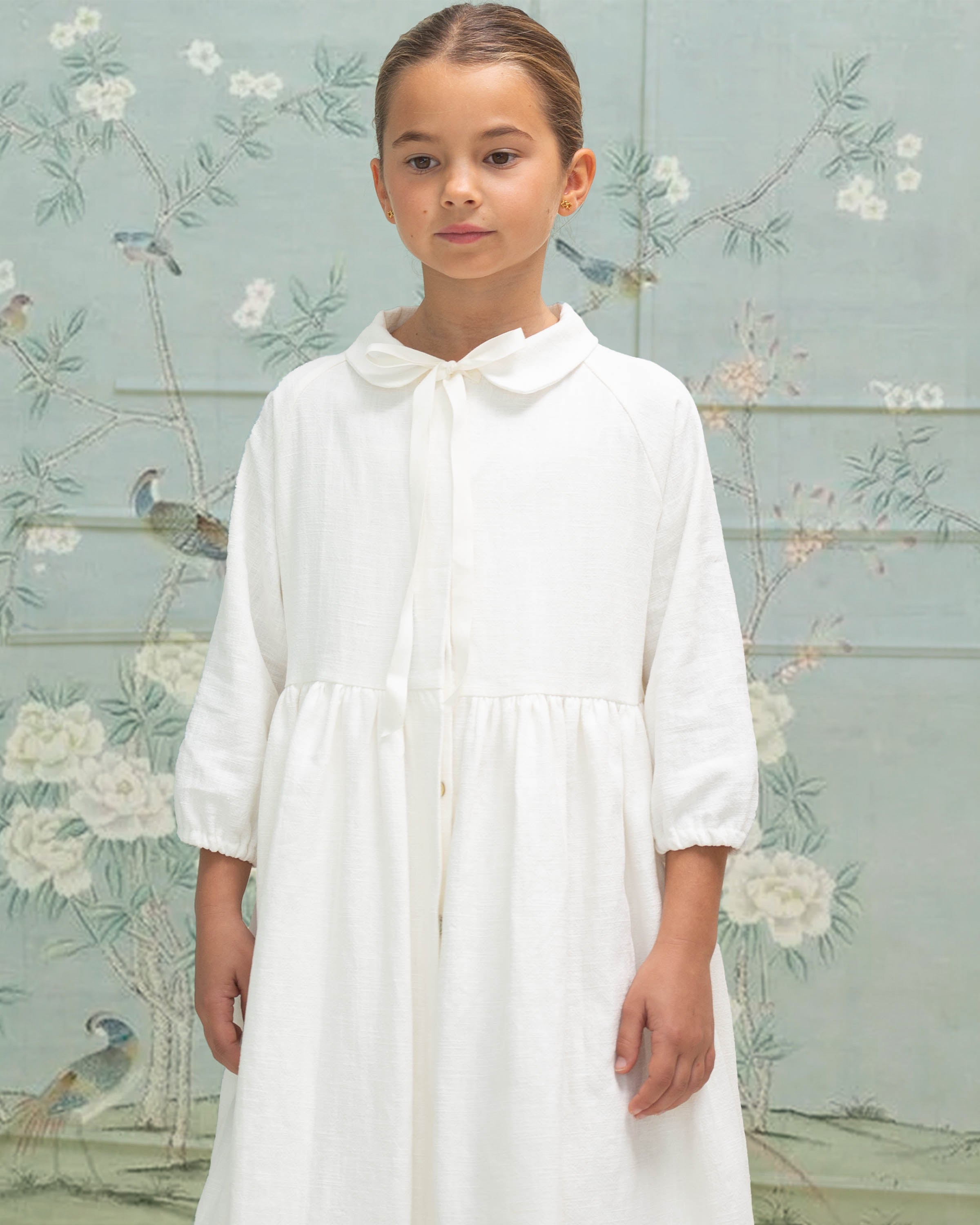 Abrigo chaqueta de primera comunion en lino blanco de Cosmosophie