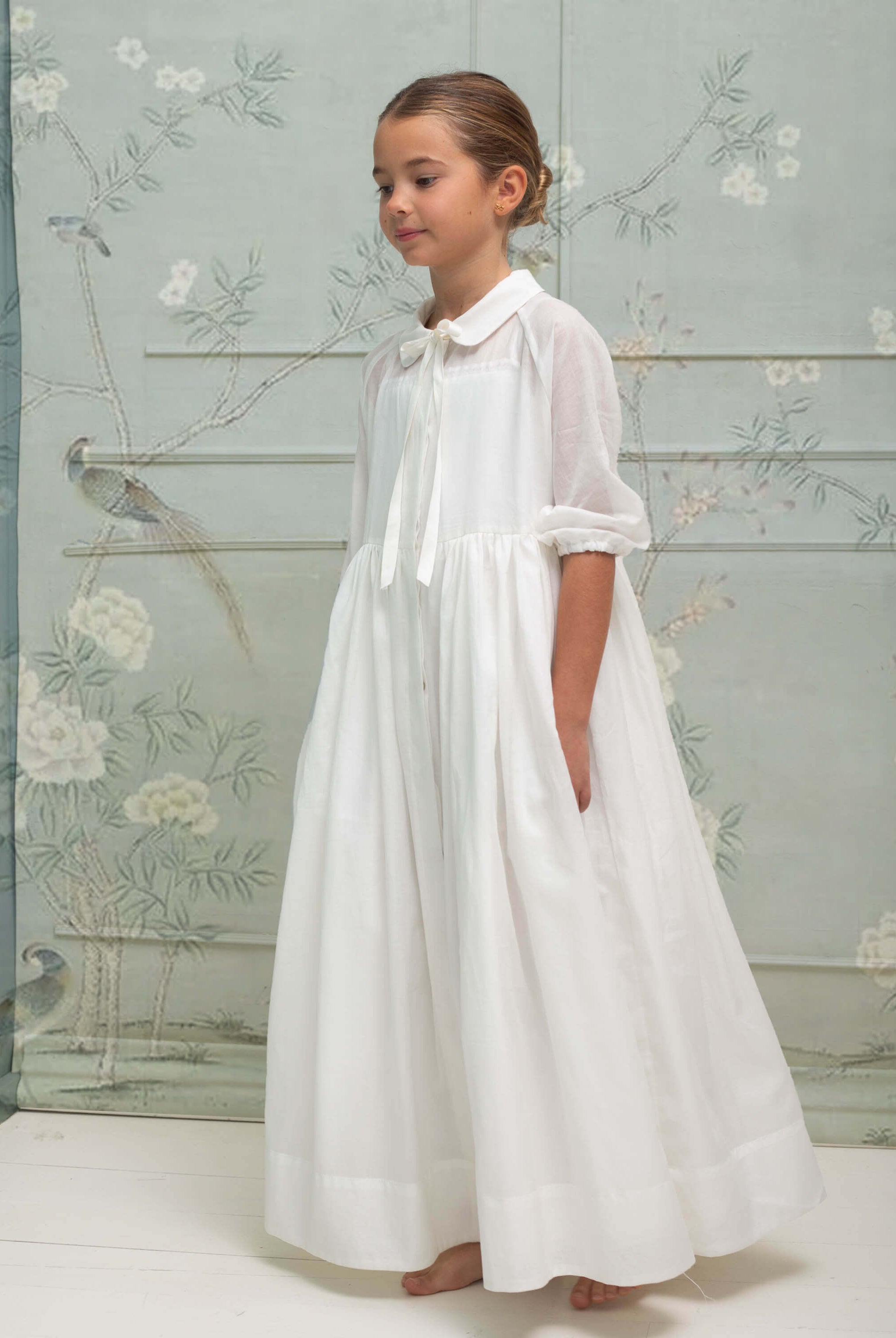 Vestido de comunión niña blanco modelo Gemini. Cosmosophie