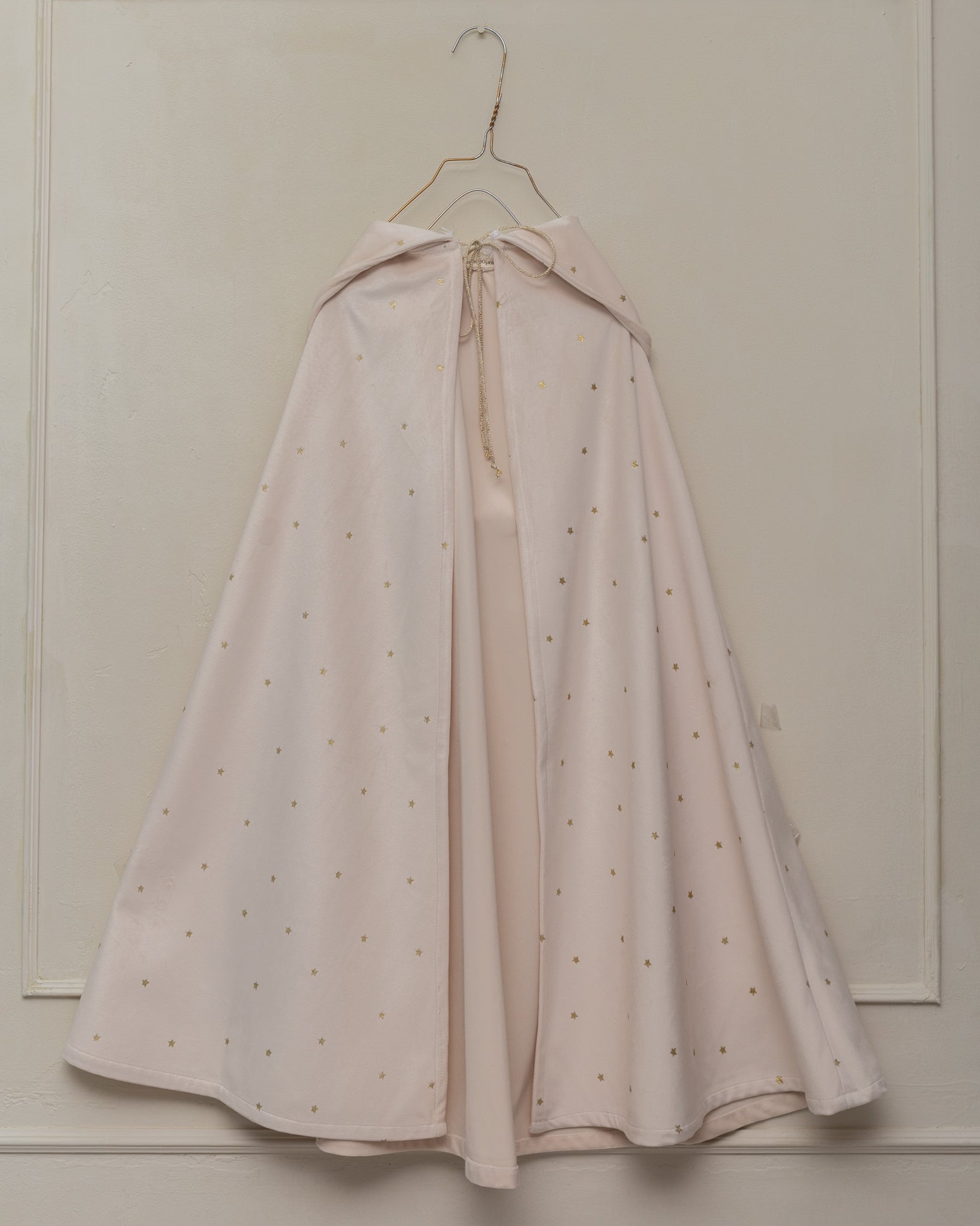 Disfraz capa de terciopelo con estrellas en Oro