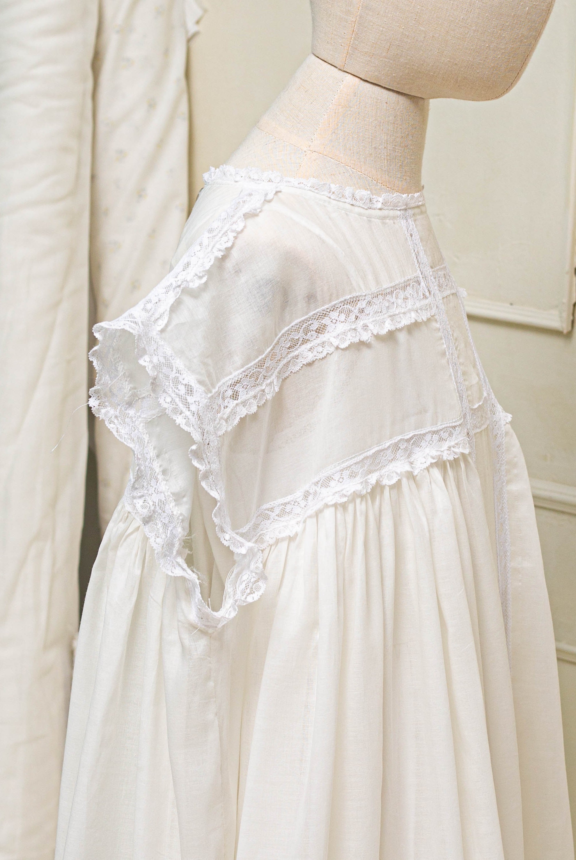 Vestido Primera Comunion con encaje en Mara de Cosmosophie