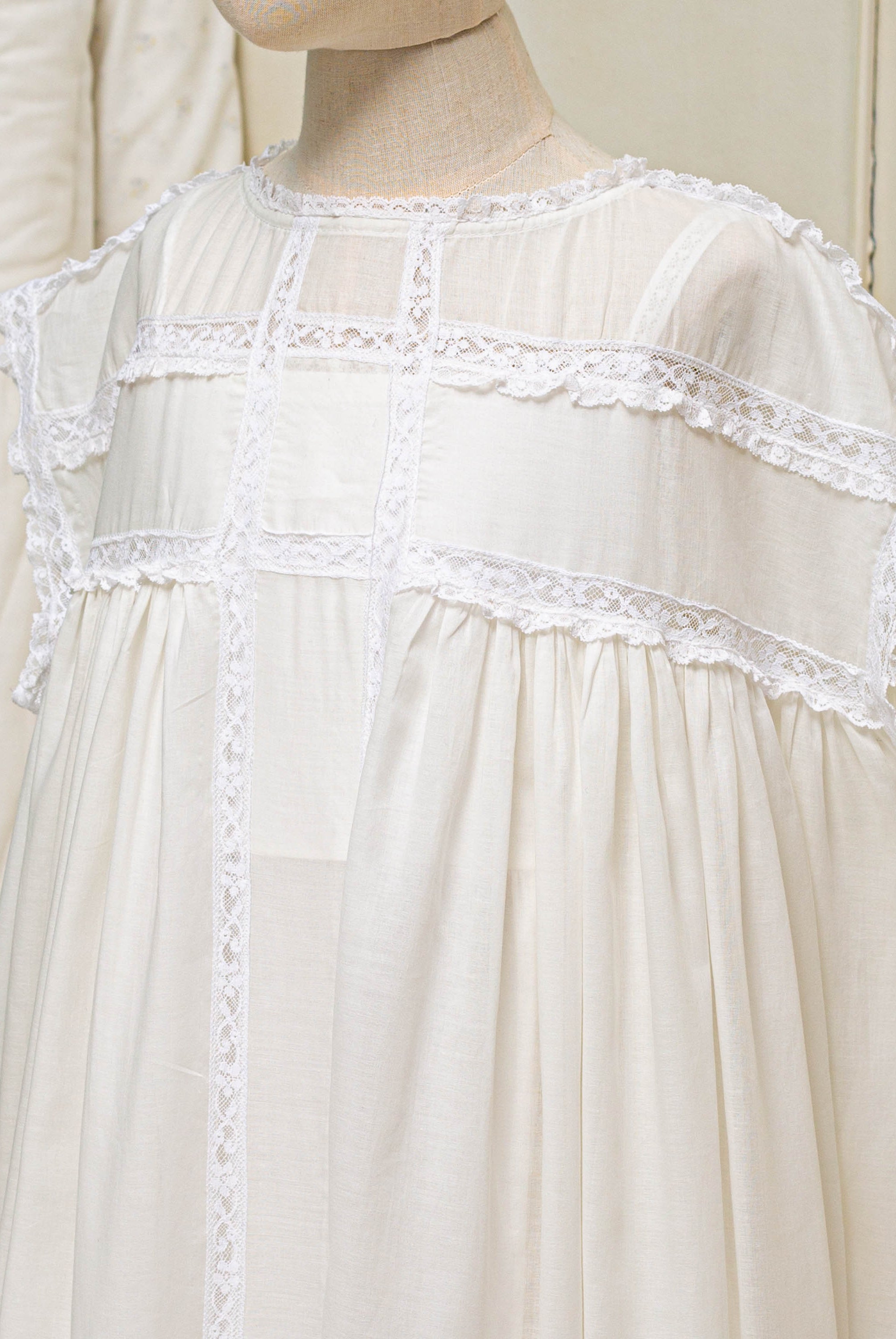 Vestido Primera Comunion con encaje en Mara de Cosmosophie