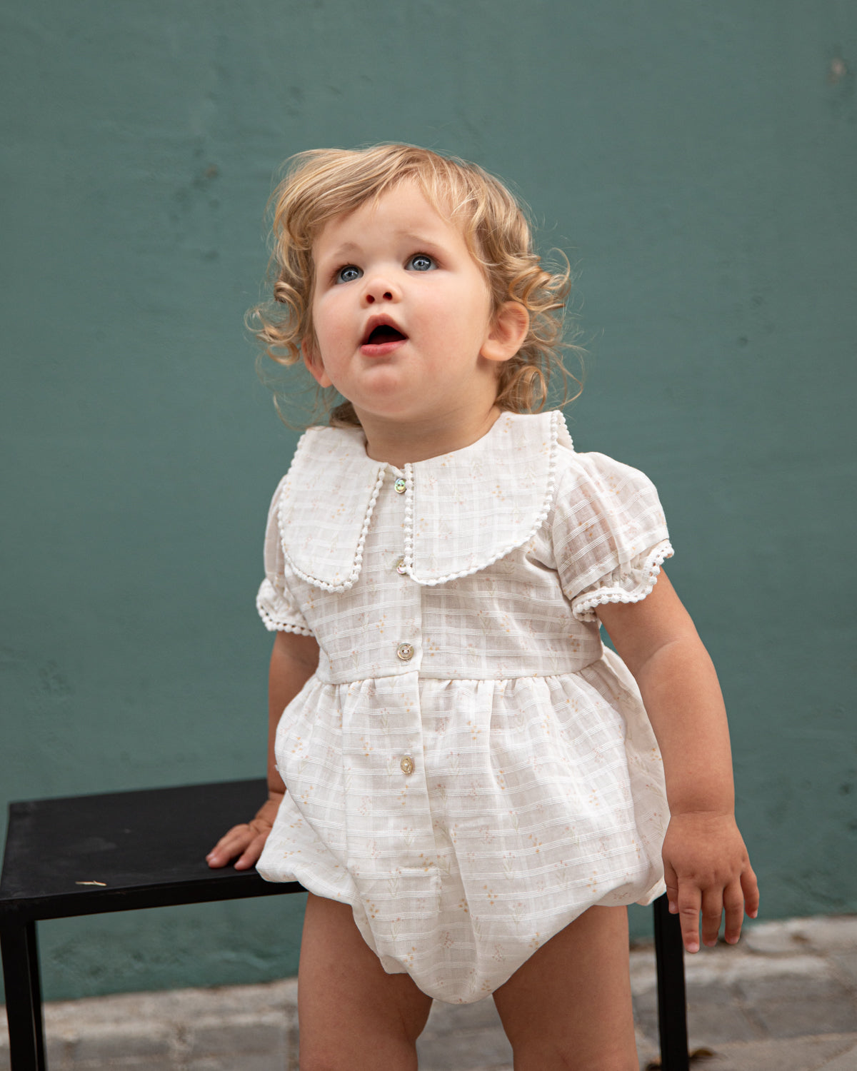 Ranita flores rosas cuello bebe de Cosmosophie