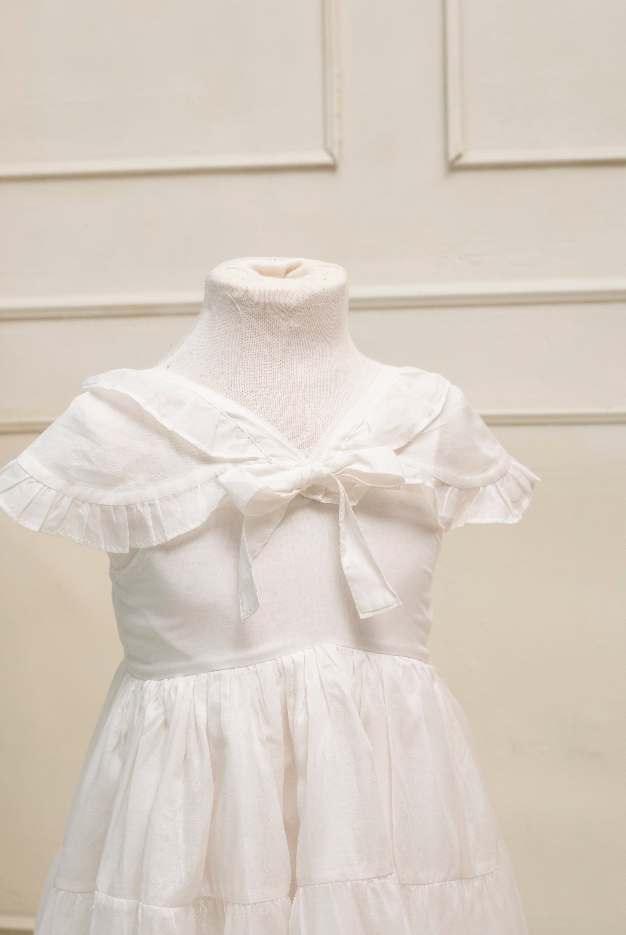 Traje de Arras en Blanco modelo Pepa de Cosmosophie