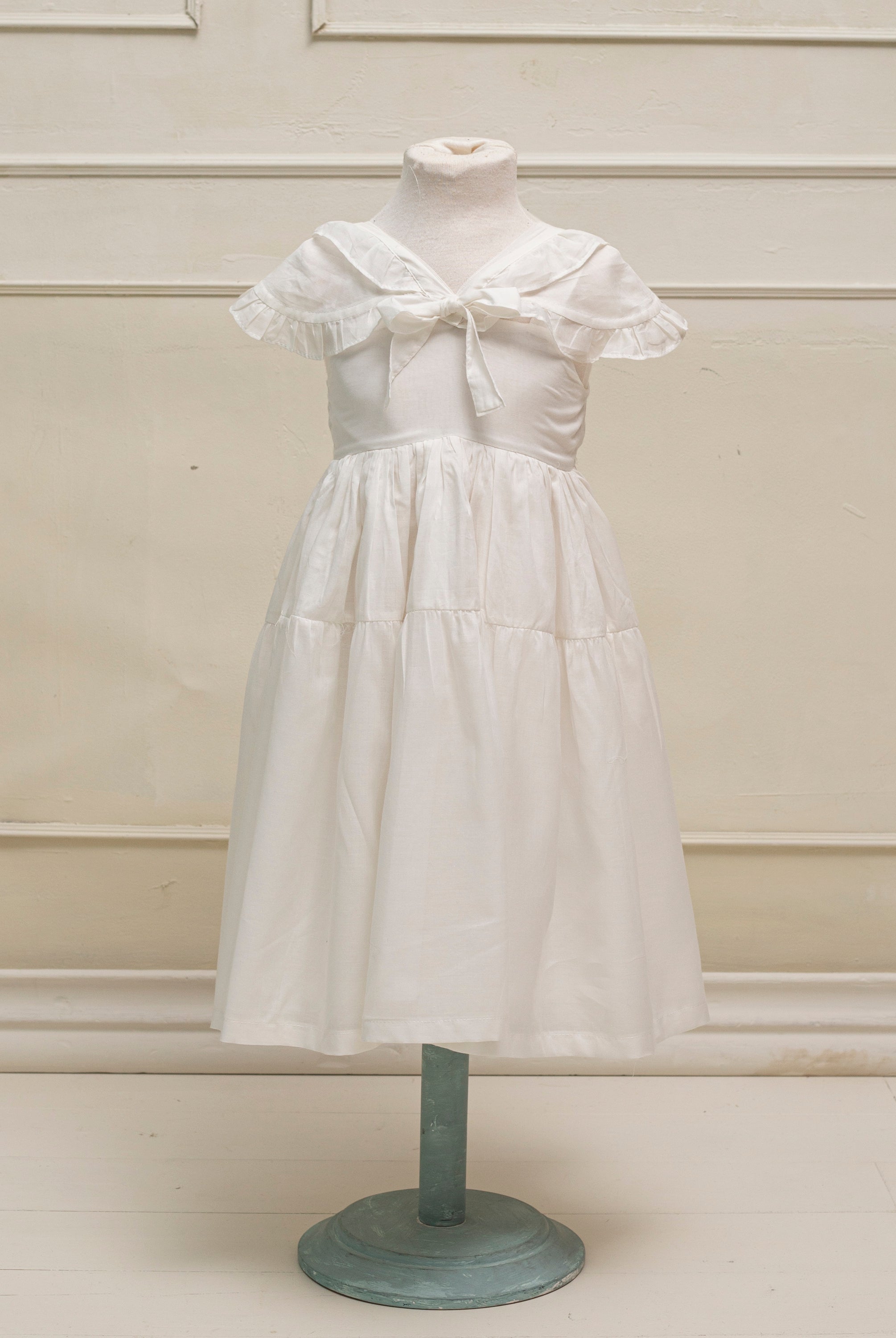 Traje de Arras en Blanco modelo Pepa de Cosmosophie