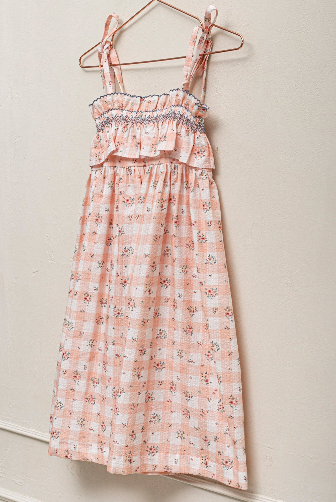 Vestido de tirantes de vichy con nido de abeja cosmosophie