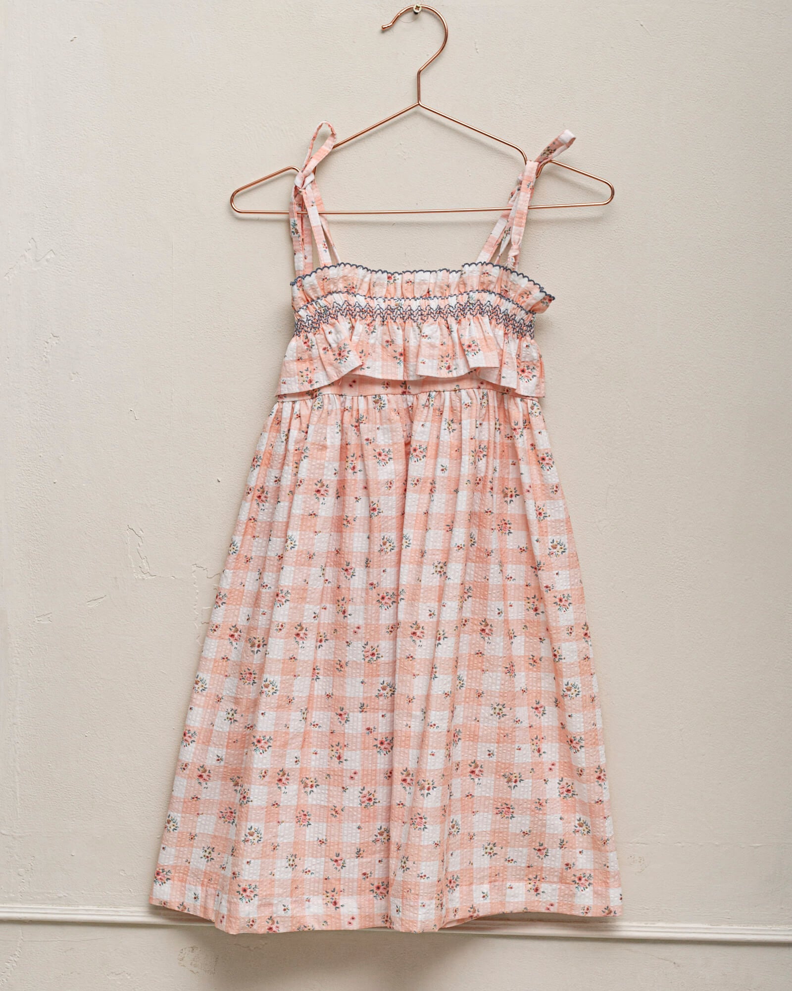 Vestido de tirantes de vichy con nido de abeja cosmosophie