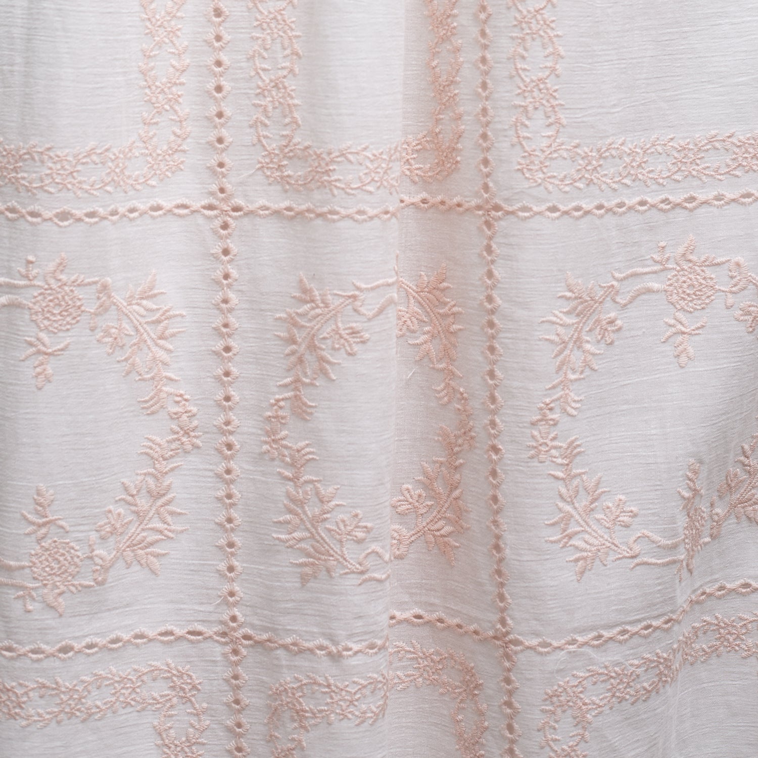 Cuello a juego de vestido bordado dune Cosmosophie