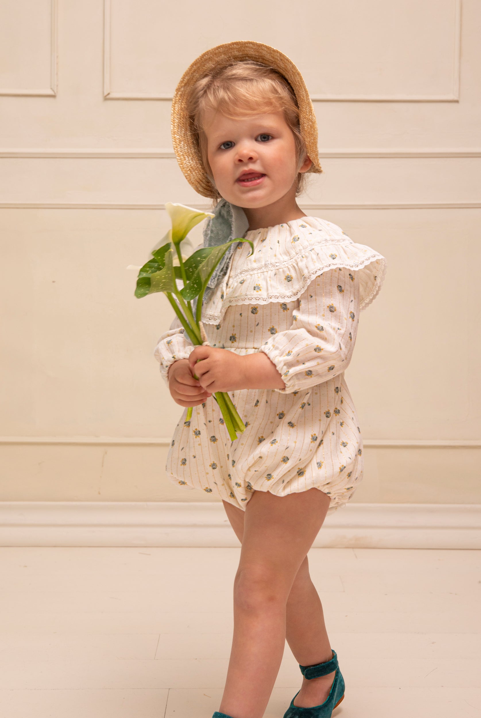 Ranita Arras de bebe de flores Cosmosophie