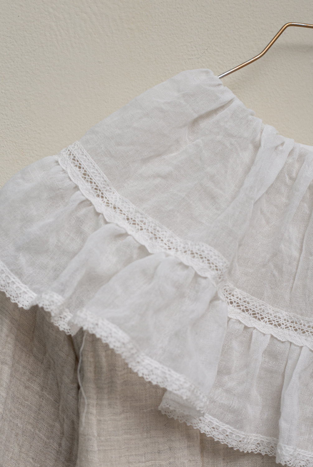 Vestido gris maxicuello muselina Yves Chambray