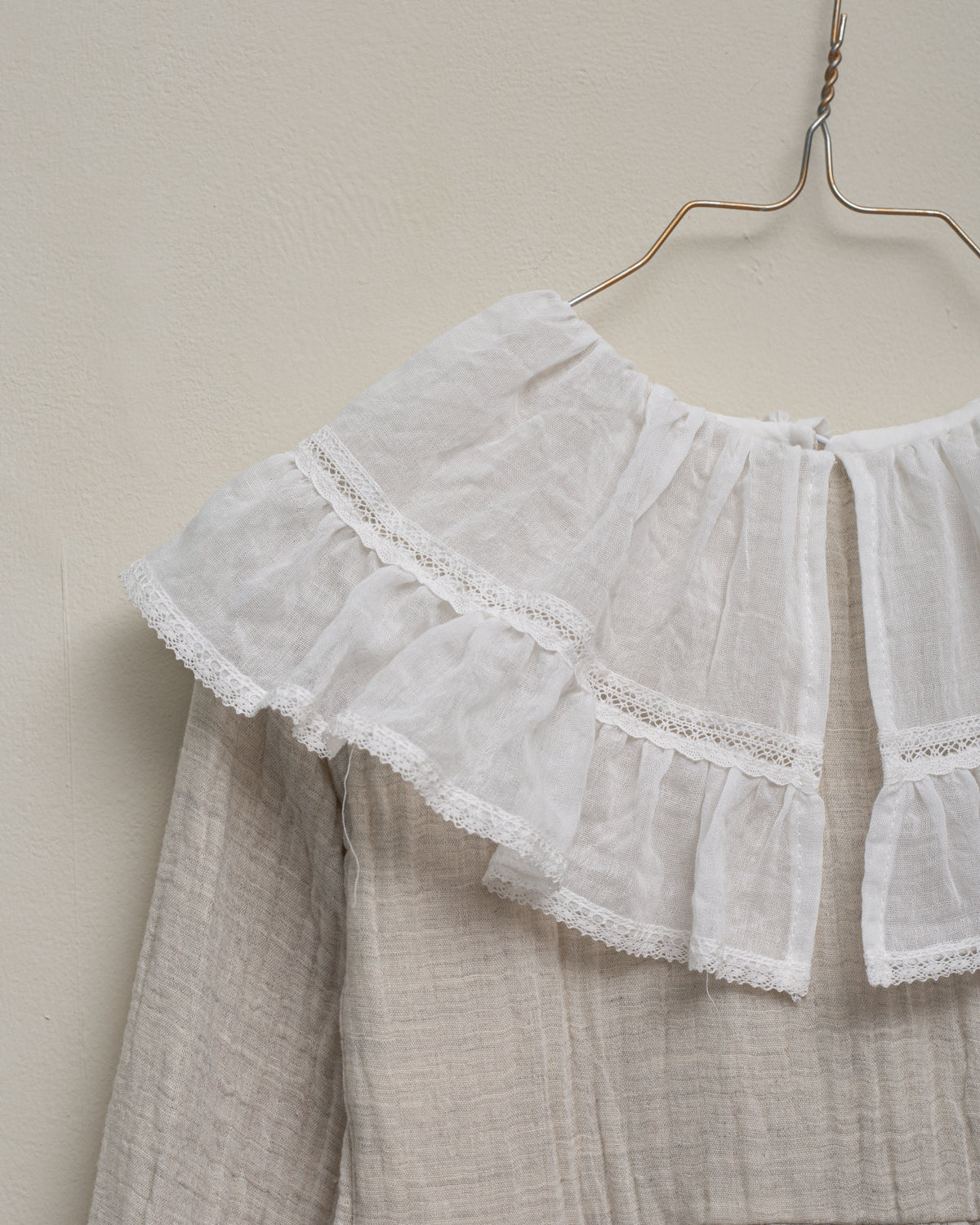 Vestido gris maxicuello muselina Yves Chambray