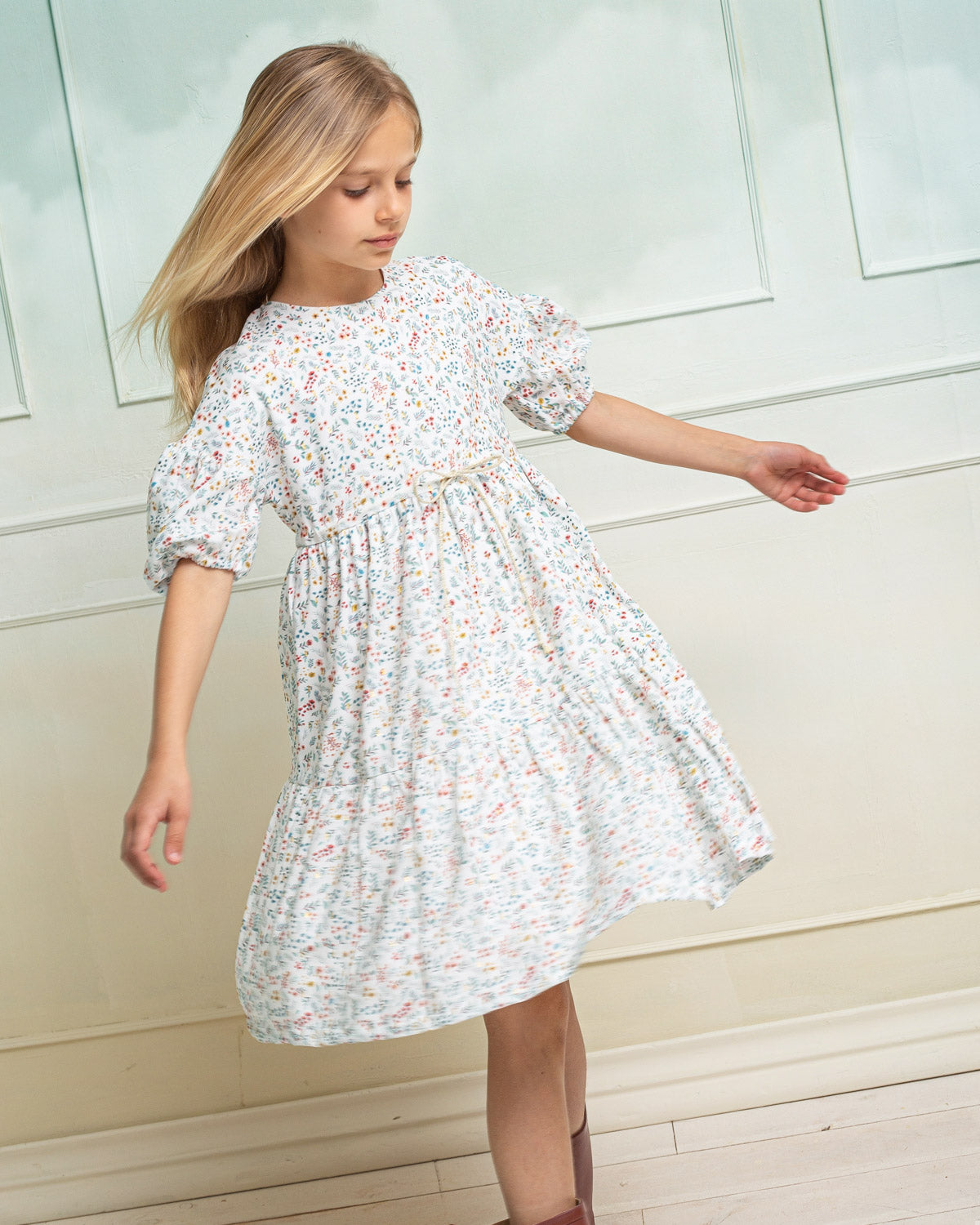 Vestido flores y oro Alice adolescente Cosmosophie