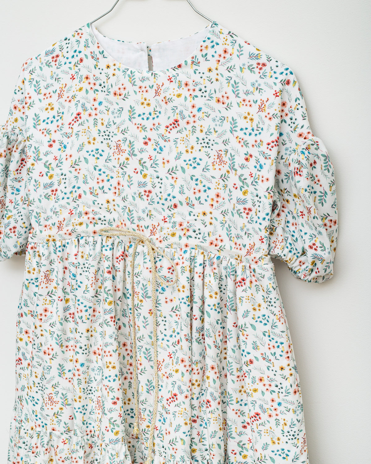 Vestido flores y oro Alice adolescente Cosmosophie