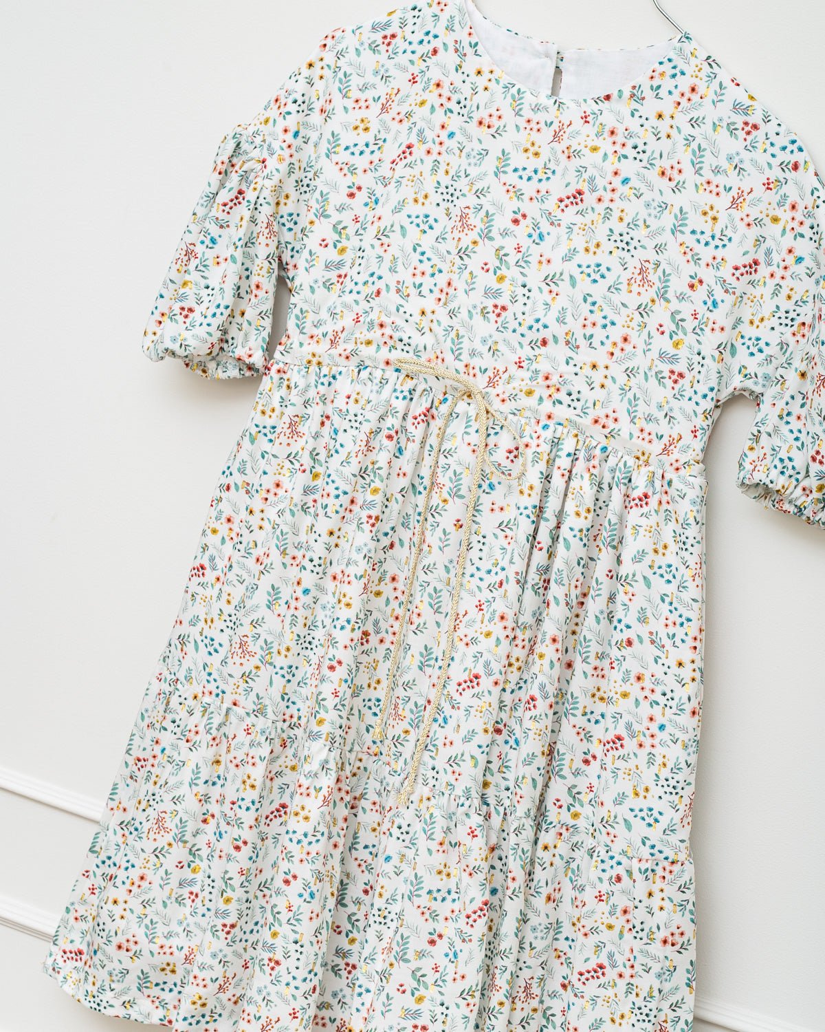 Vestido flores y oro Alice adolescente Cosmosophie