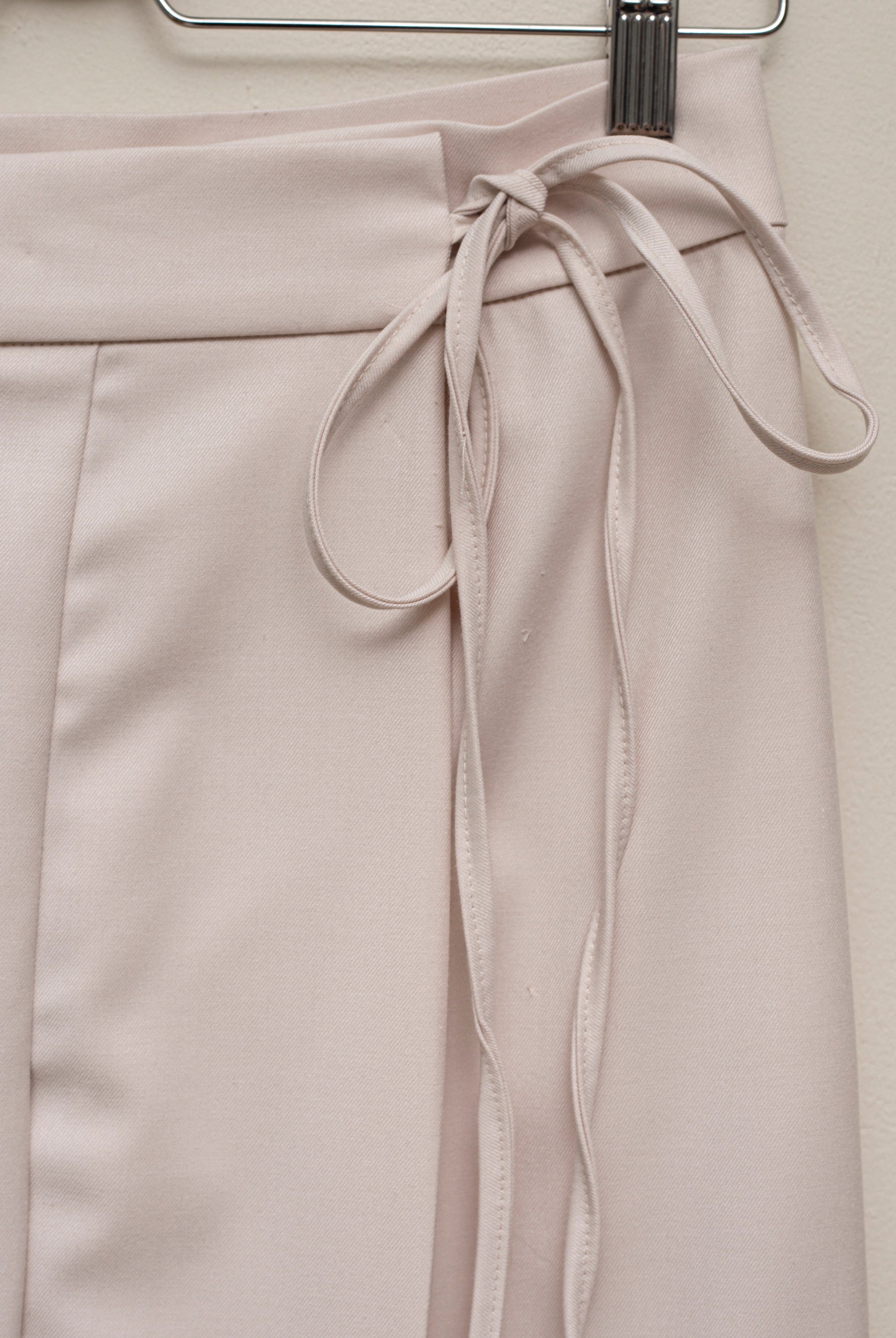 Falda beige plisada para adolescente