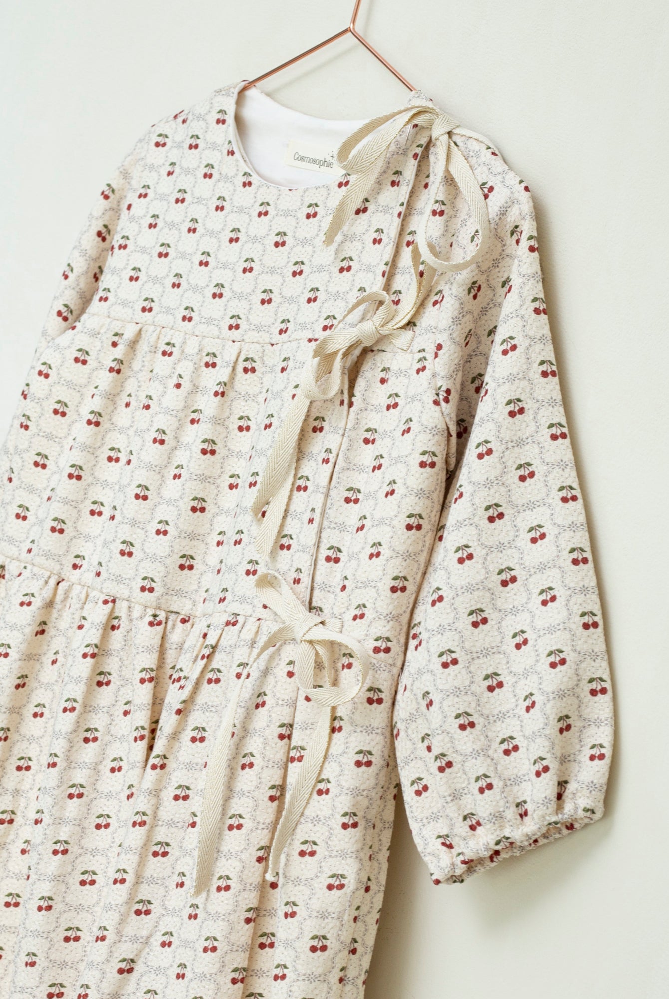 Vestido estampado cerezas para adolescente de Cosmosophie