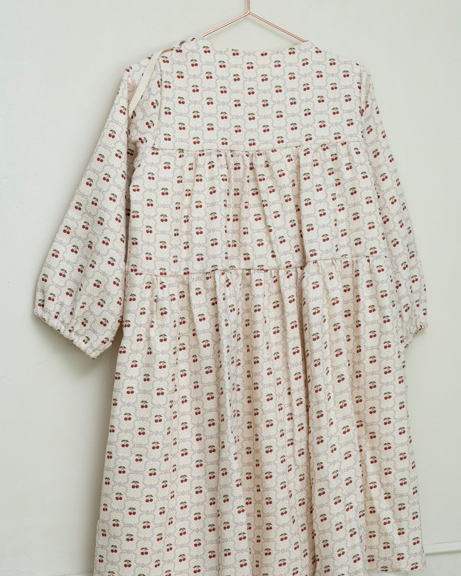 Vestido estampado cerezas para adolescente de Cosmosophie