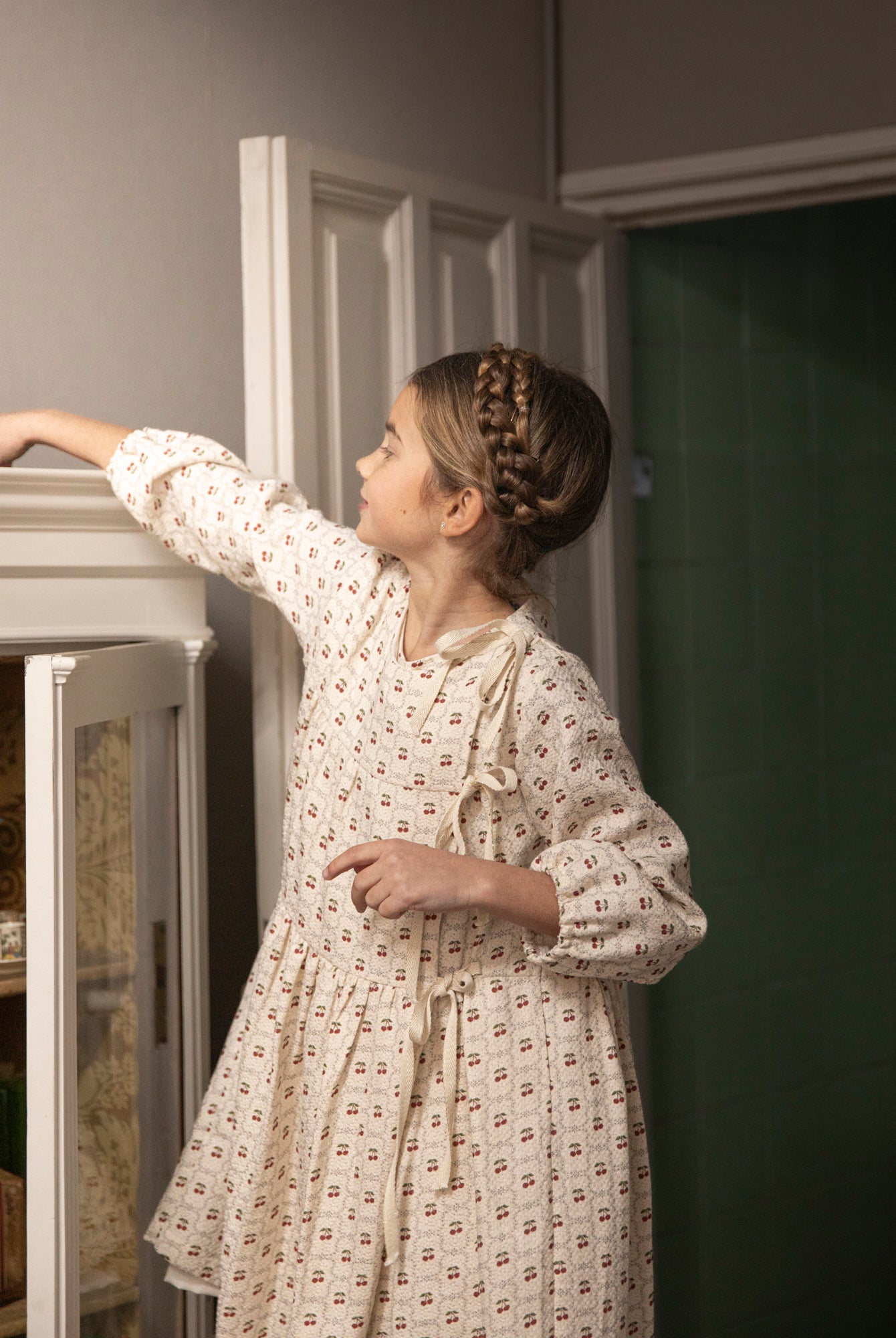 Vestido estampado cerezas para adolescente de Cosmosophie