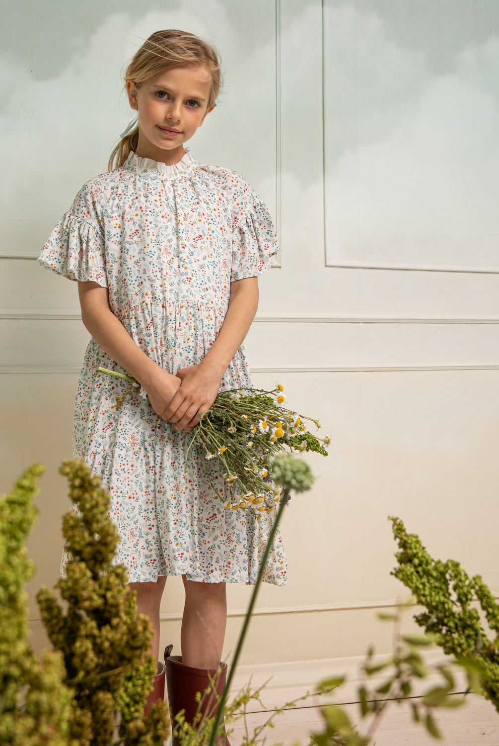 Vestido flores con oro de Cosmosophie