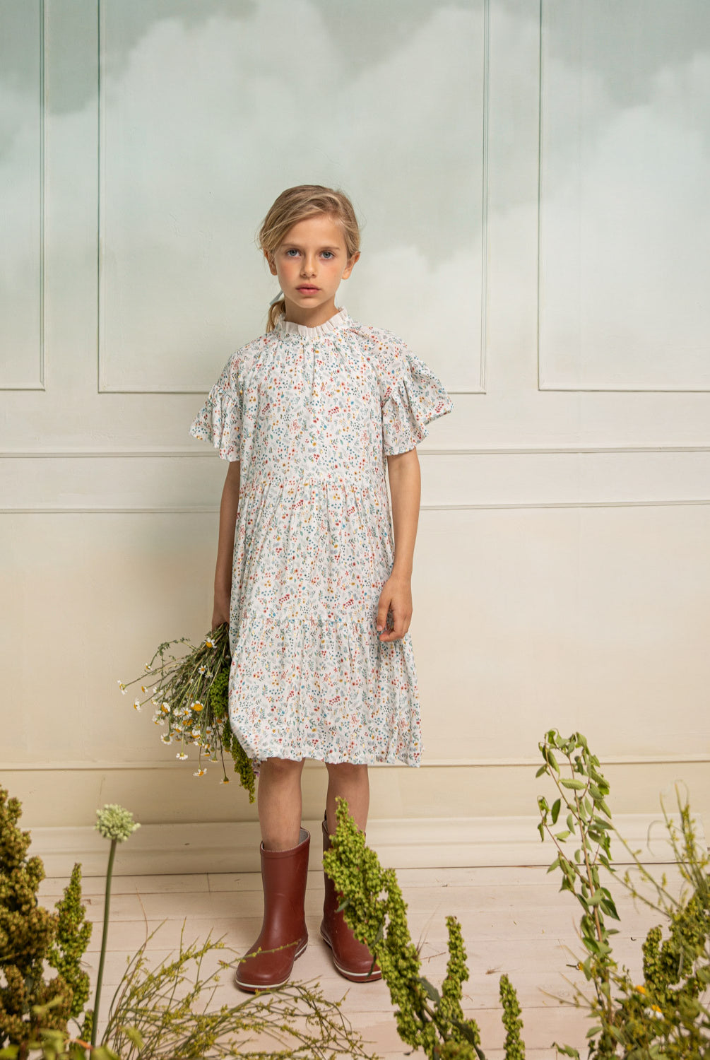 Vestido flores con oro de Cosmosophie