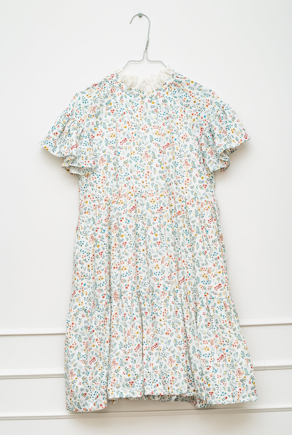 Vestido flores con oro de Cosmosophie