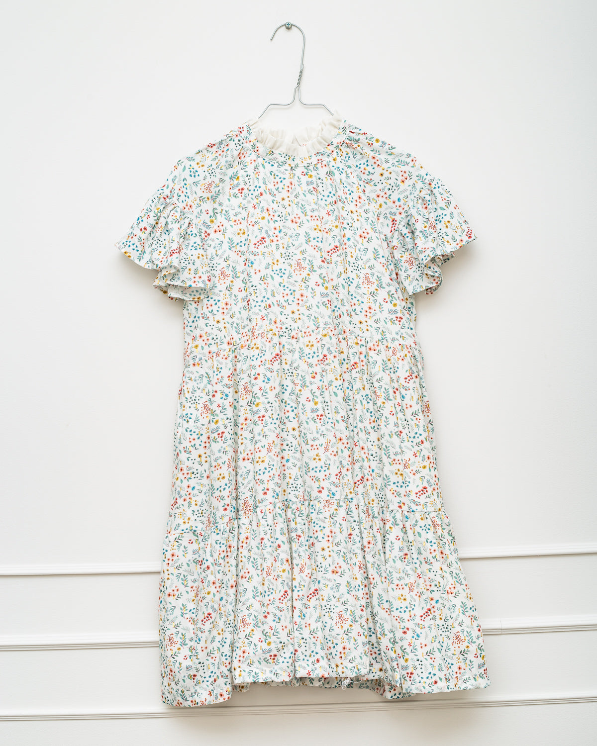 Vestido flores con oro de Cosmosophie