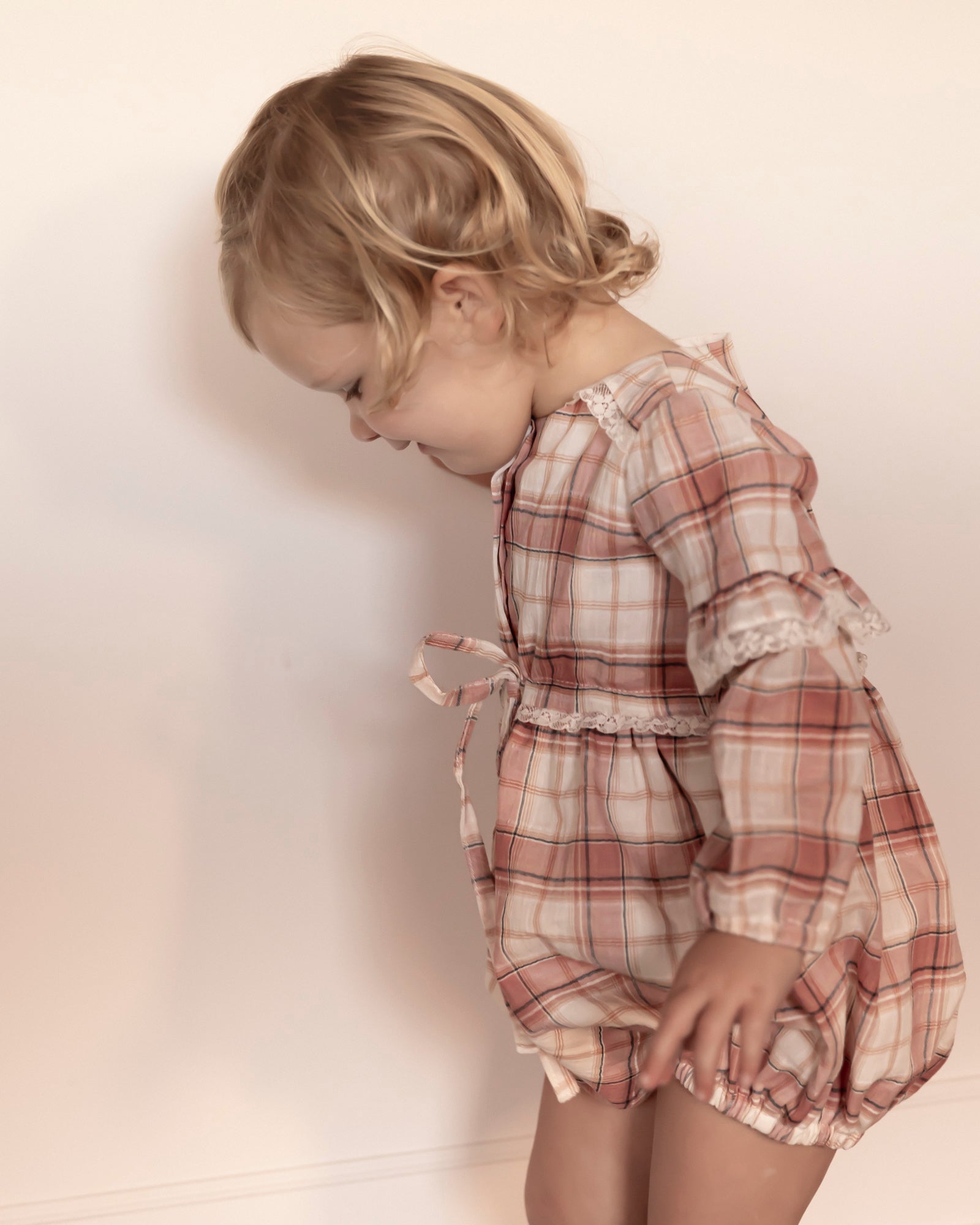 Ranita bebe cuadros rosa Cora Cosmosophie