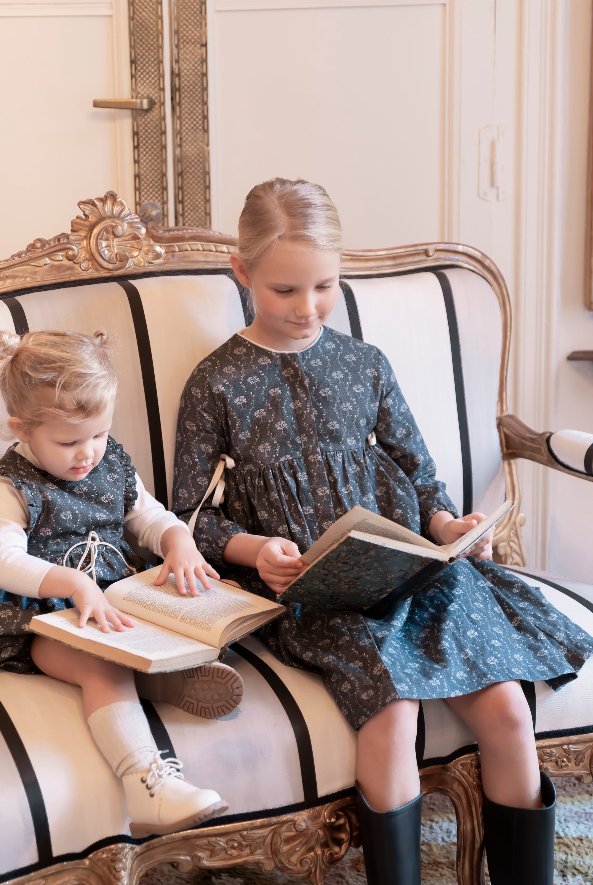 Ranita pichi bebe azul noche con arbolitos de Cosmosophie