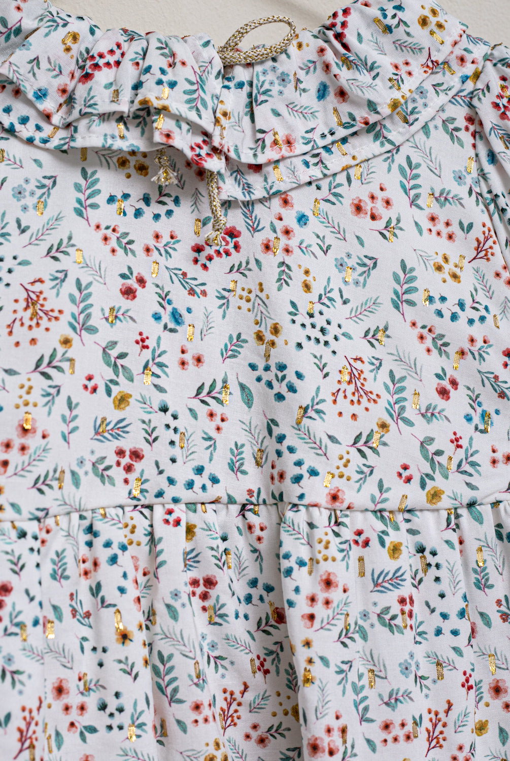 Ranita de florecitas con toques de oro Elmo Cosmosophie