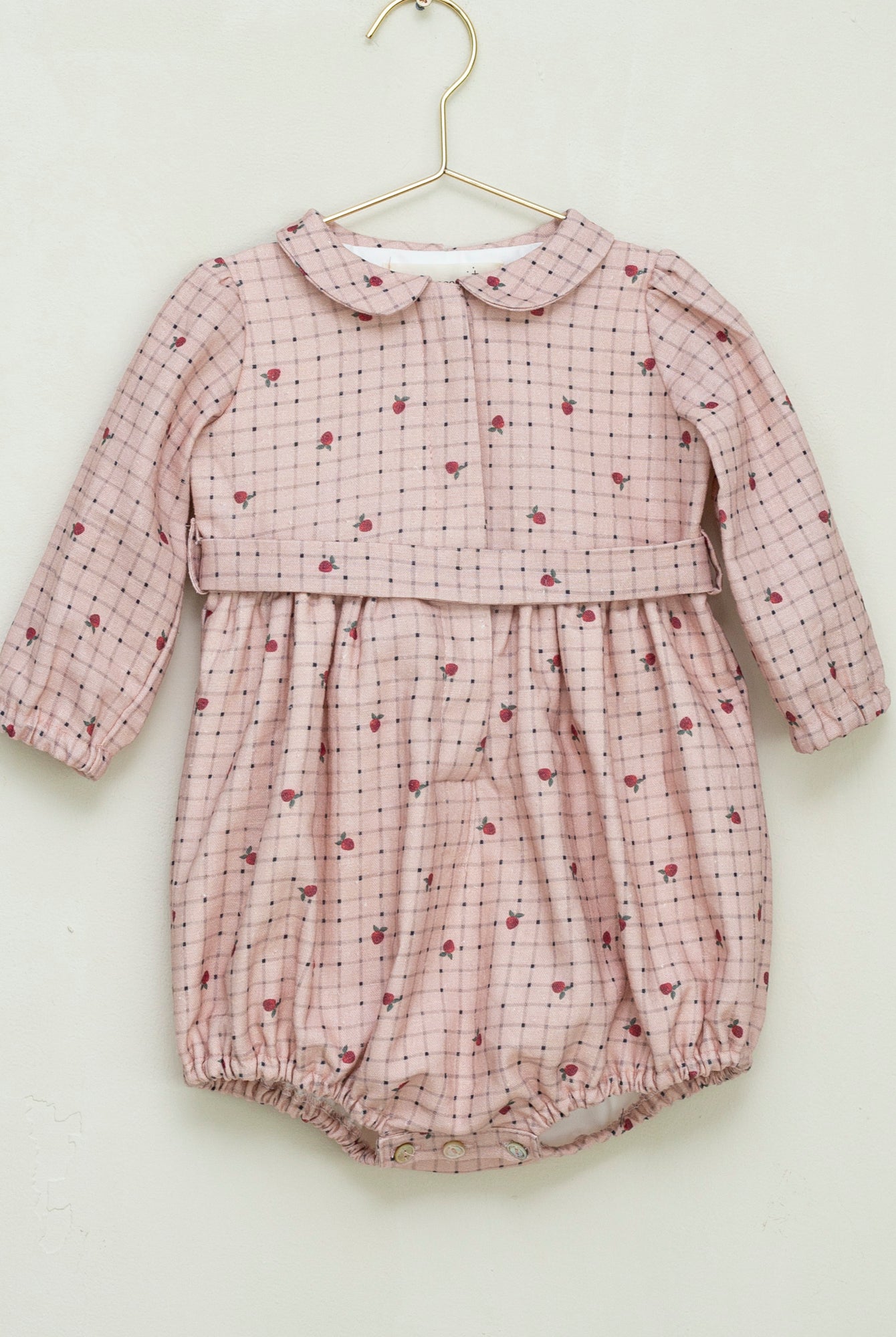 Ranita de bebe rosa con fresas Chaumont de Cosmosophie