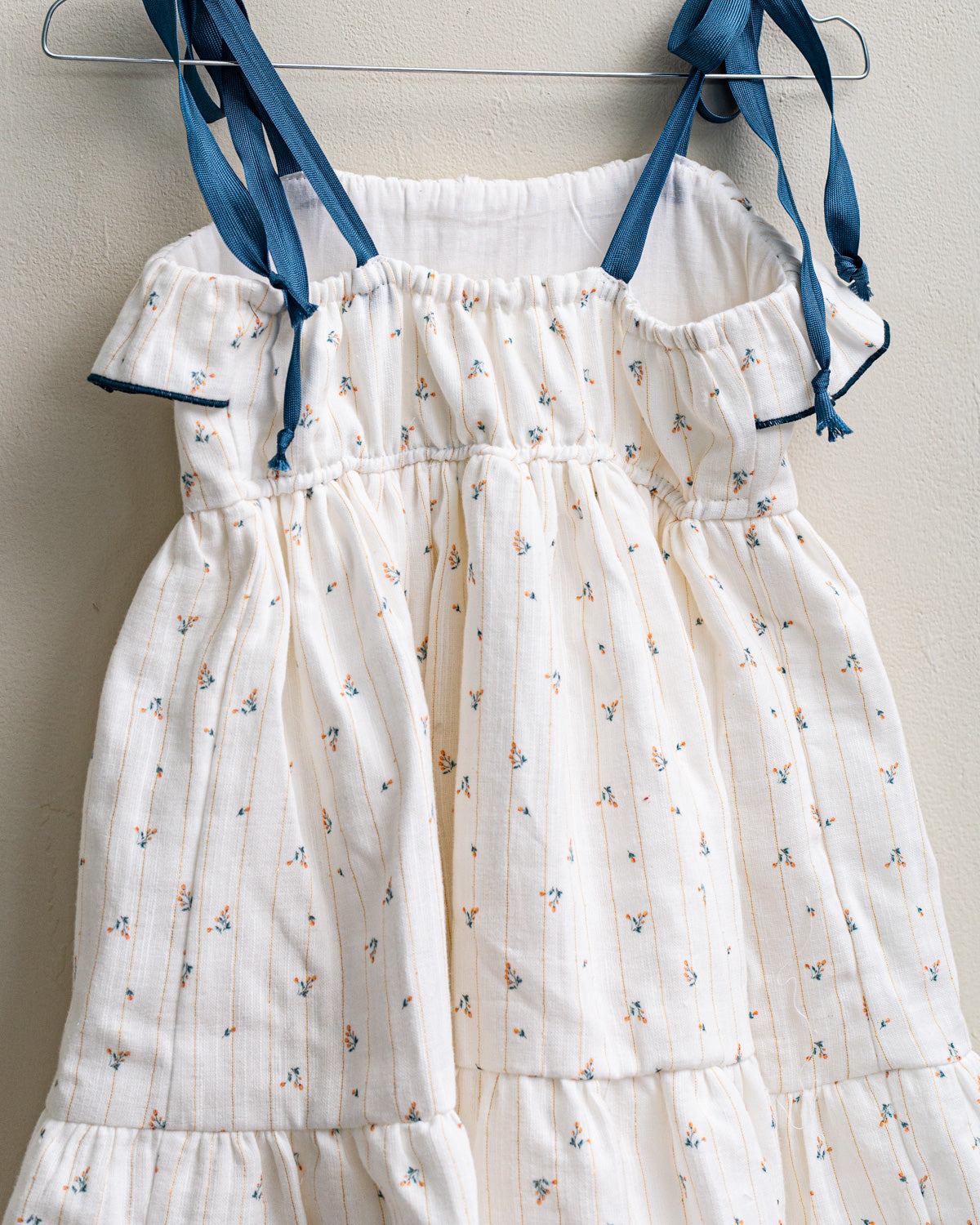 Vestido tirantes de flores para invitada ocasiones especiales niña y adolescente