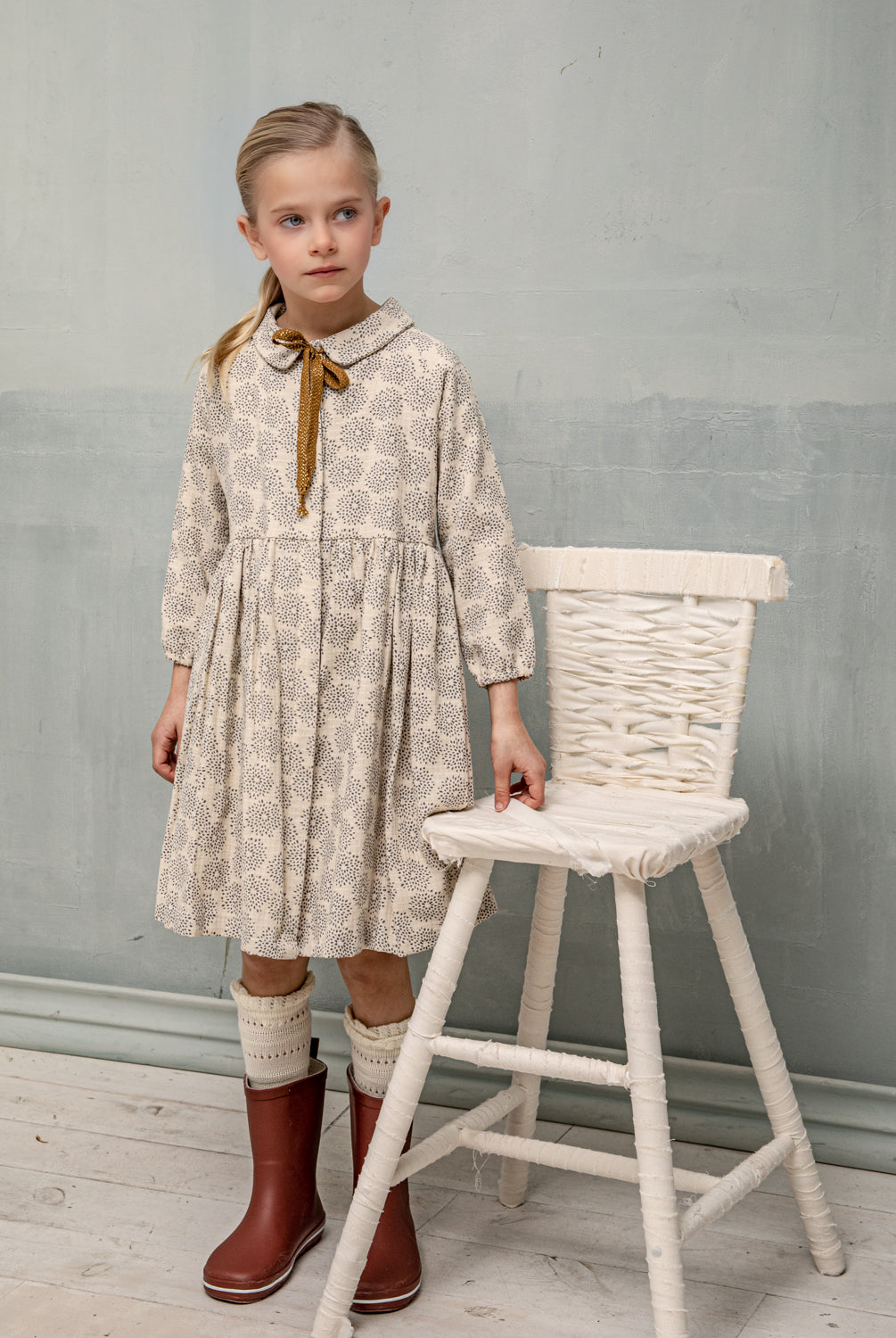 Vestido flores crudo y gris Gemini estampado Cosmosophie