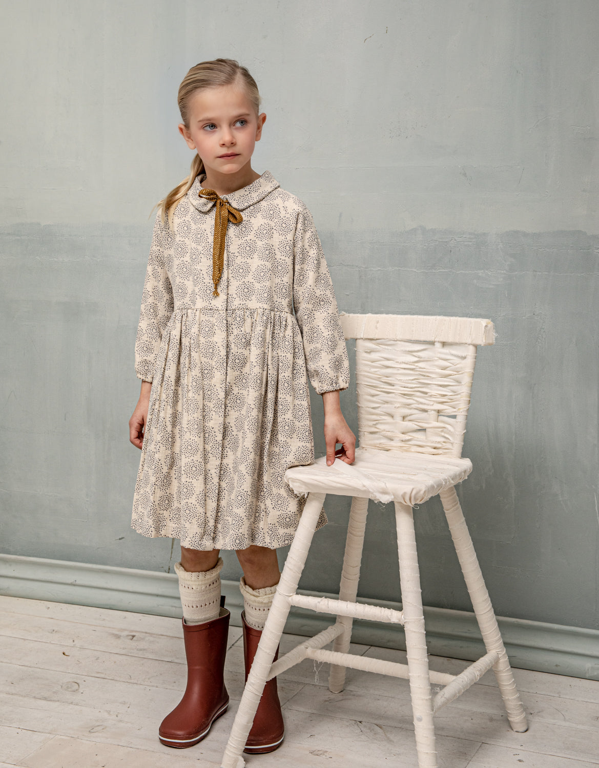 Vestido flores crudo y gris Gemini estampado Cosmosophie