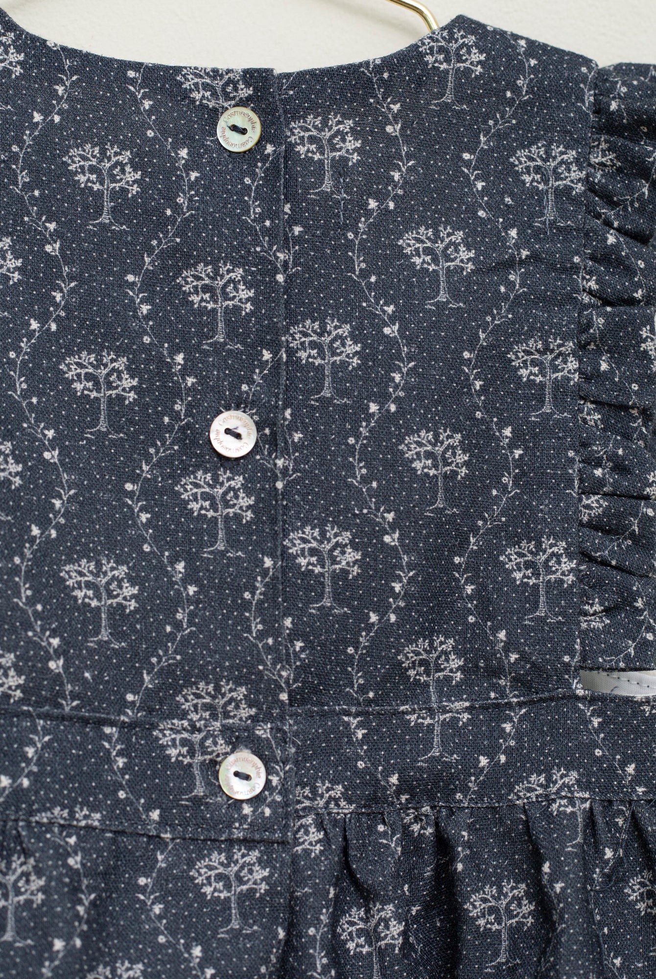 Ranita pichi bebe azul noche con arbolitos de Cosmosophie