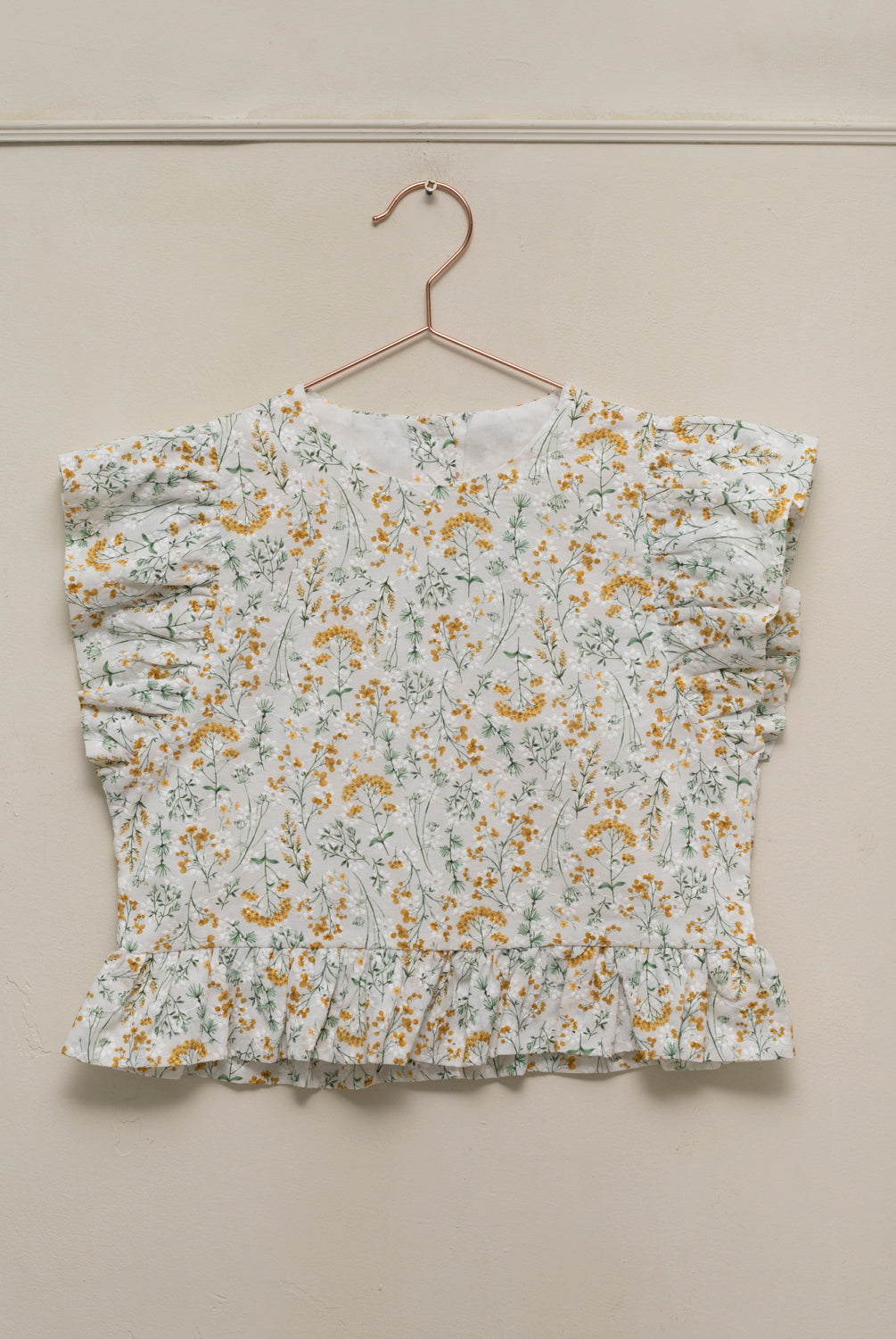Conjunto para adolescente de top y falda midi en batista bordada blanco y amarillo Cosmosophie
