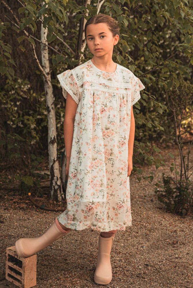 Vestido de flores para niña Cosmosophie