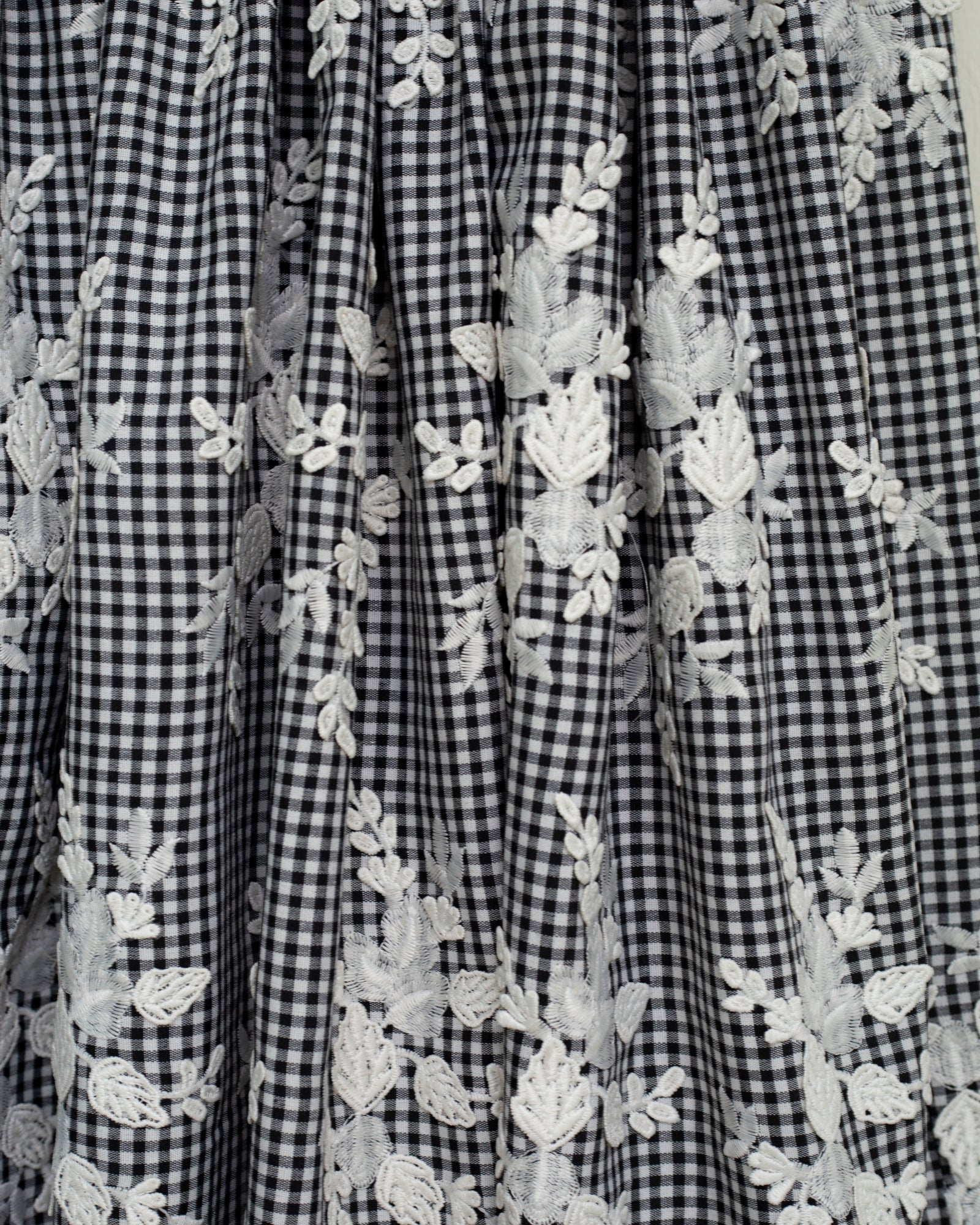 Conjunto para adolescente estampado vichy con bordados Cosmosophie