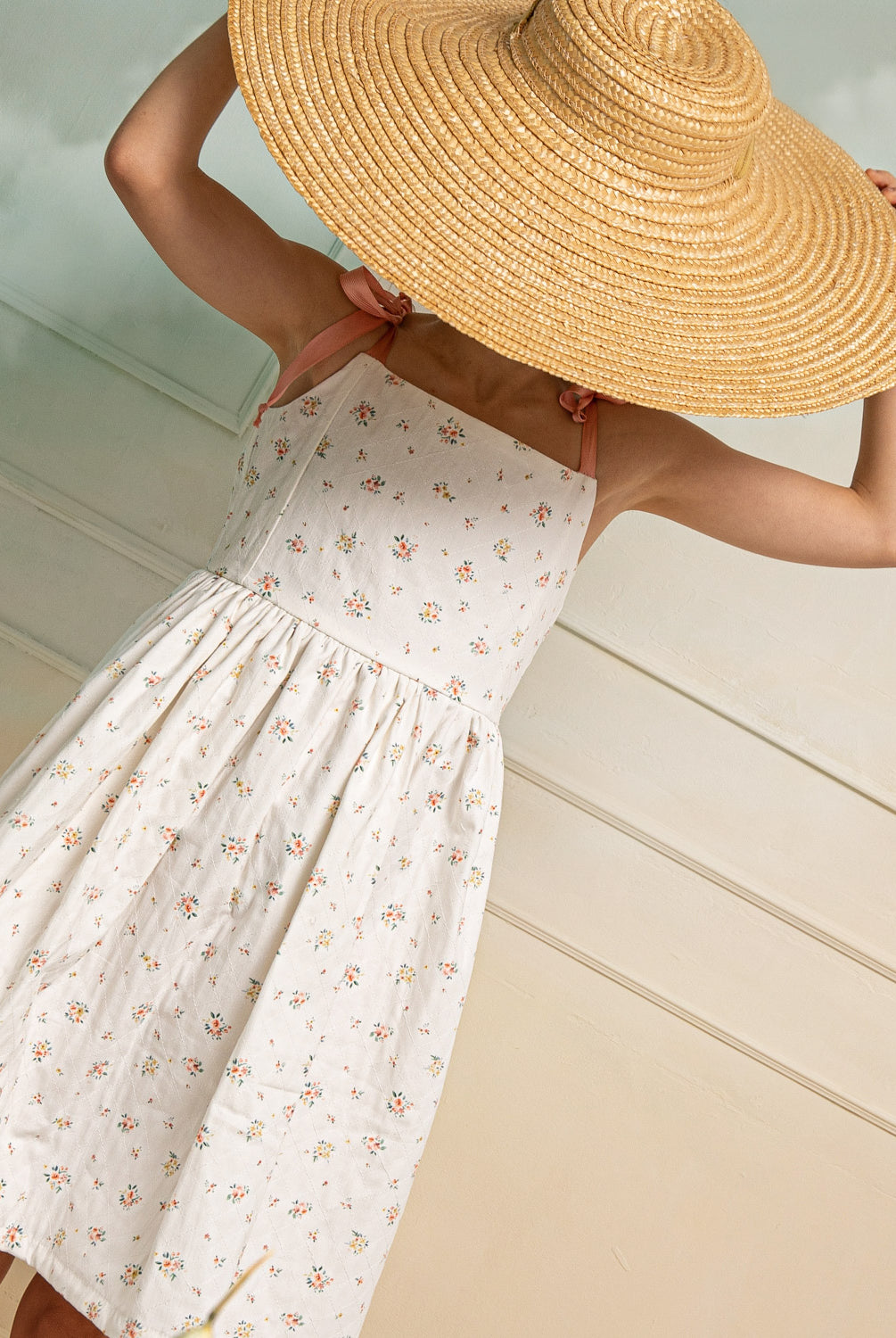 Vestido tirantes florecitas rosas Polar estampado Bloom