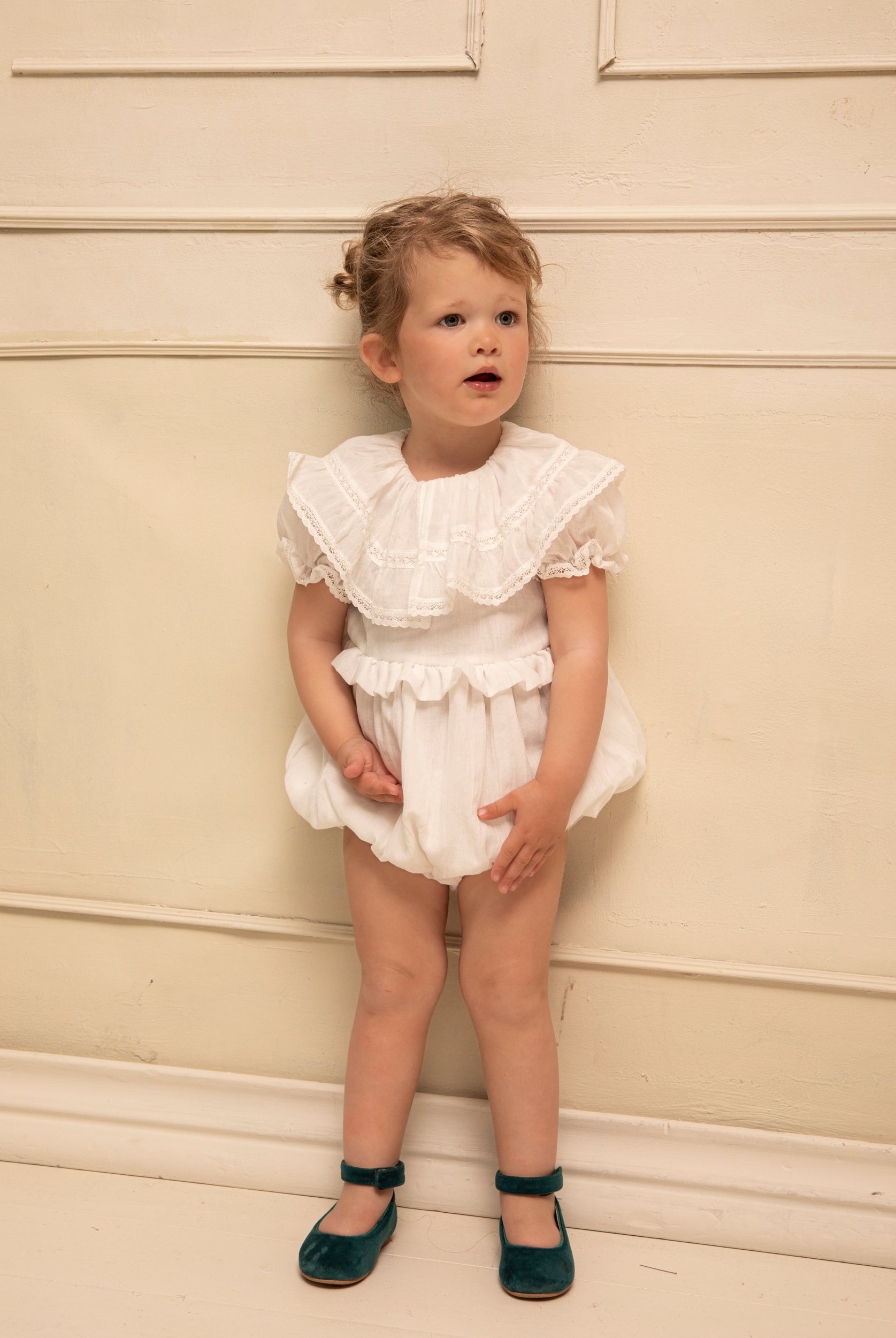 Ranita de Bautizo para bebe en blanco Yves de Cosmosophie