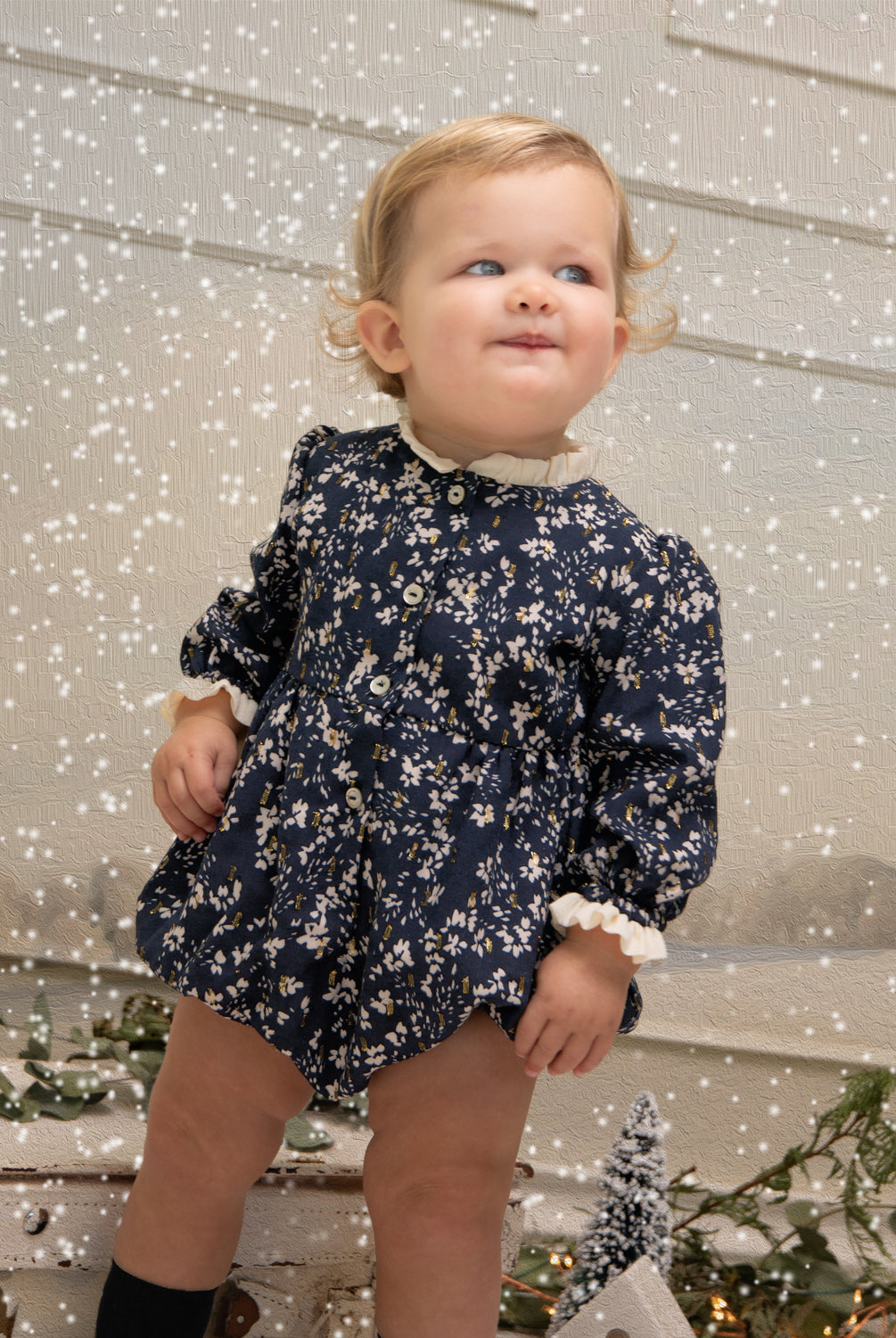 Ranita flores en azul noche crudo y oro con voalante crudo Cosmosophie