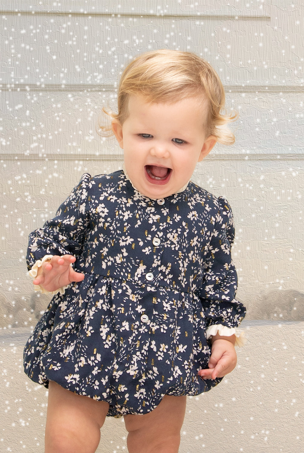 Ranita flores en azul noche crudo y oro con voalante crudo Cosmosophie