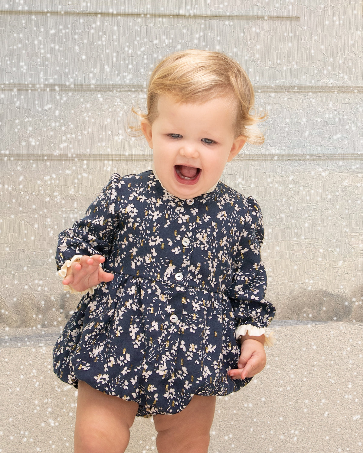 Ranita flores en azul noche crudo y oro con voalante crudo Cosmosophie