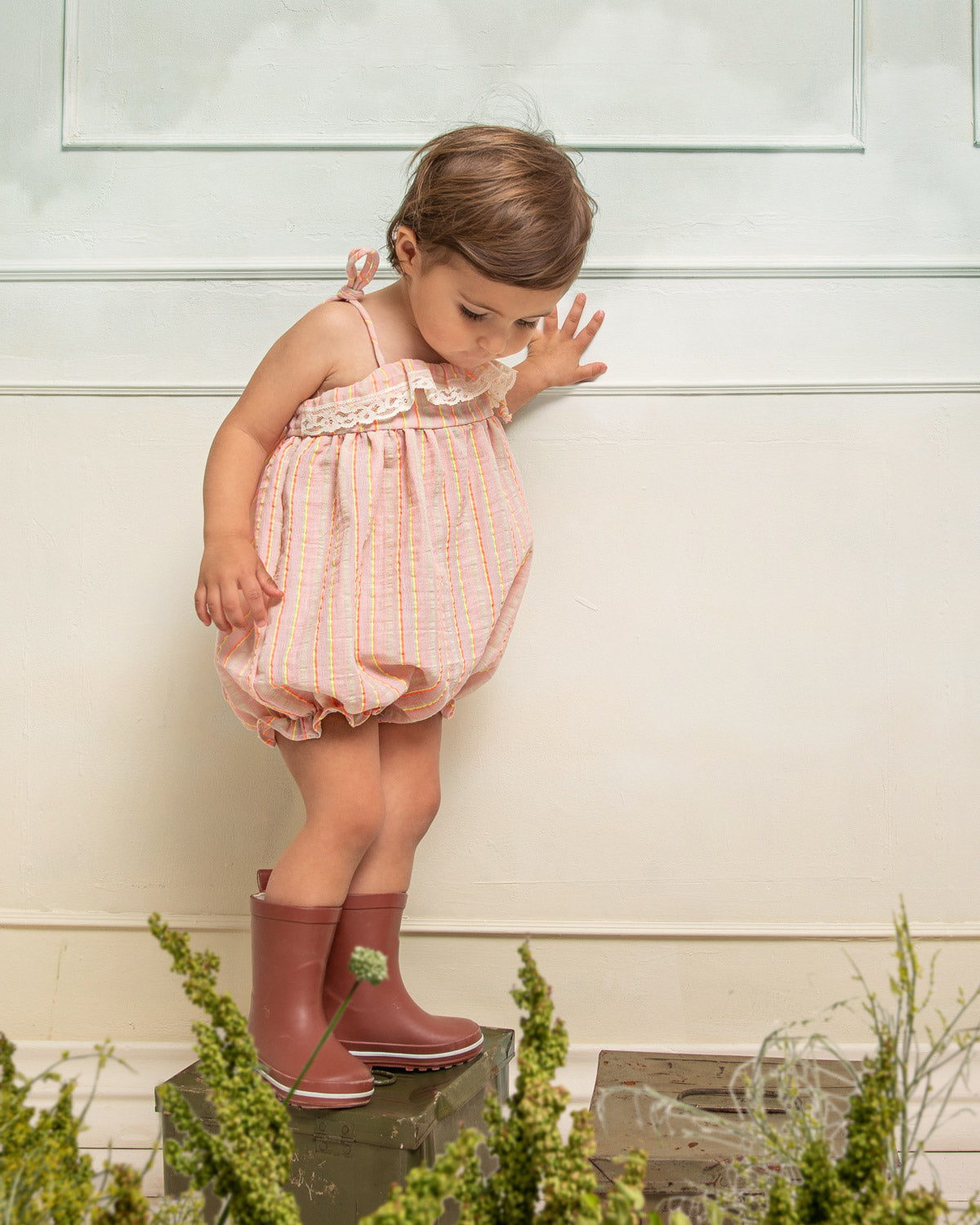 Ranita de tirante con encaje en rosa de Cosmosophie